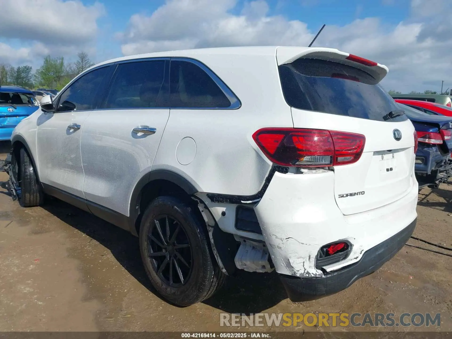 3 fotografías del automóvil dañado 5XYPG4A5XLG628626 KIA SORENTO 2020
