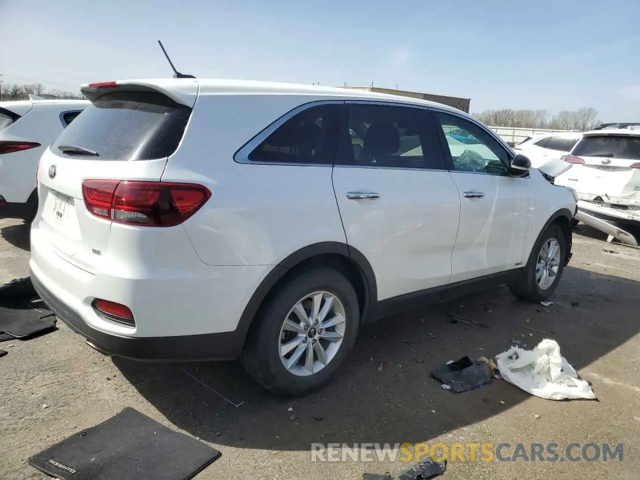 3 fotografías del automóvil dañado 5XYPGDA30LG678742 KIA SORENTO 2020