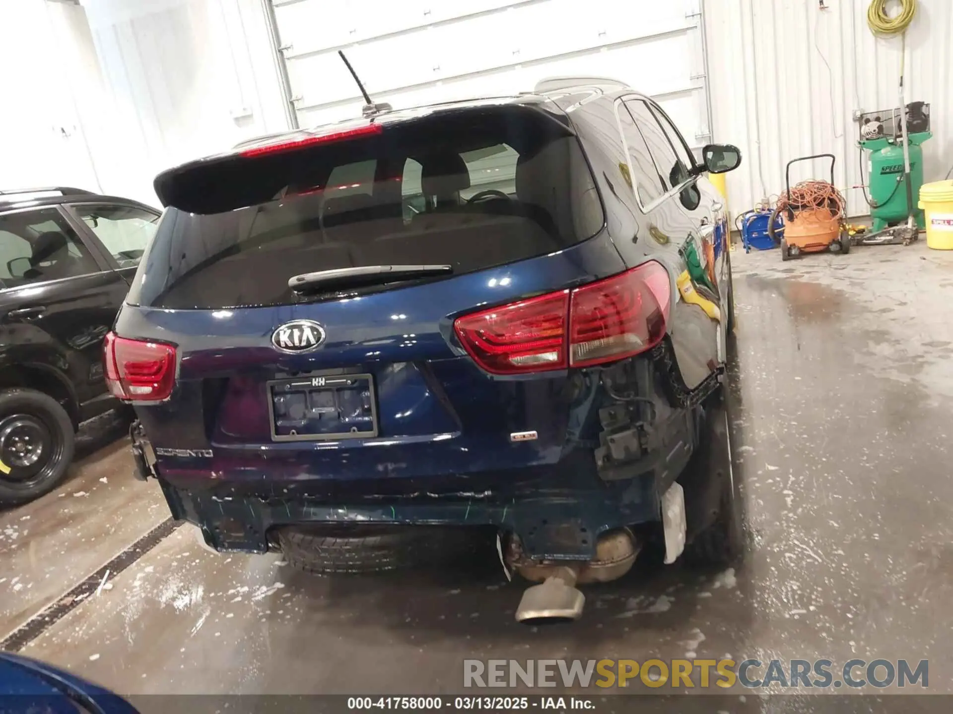 16 fotografías del automóvil dañado 5XYPGDA31LG677602 KIA SORENTO 2020