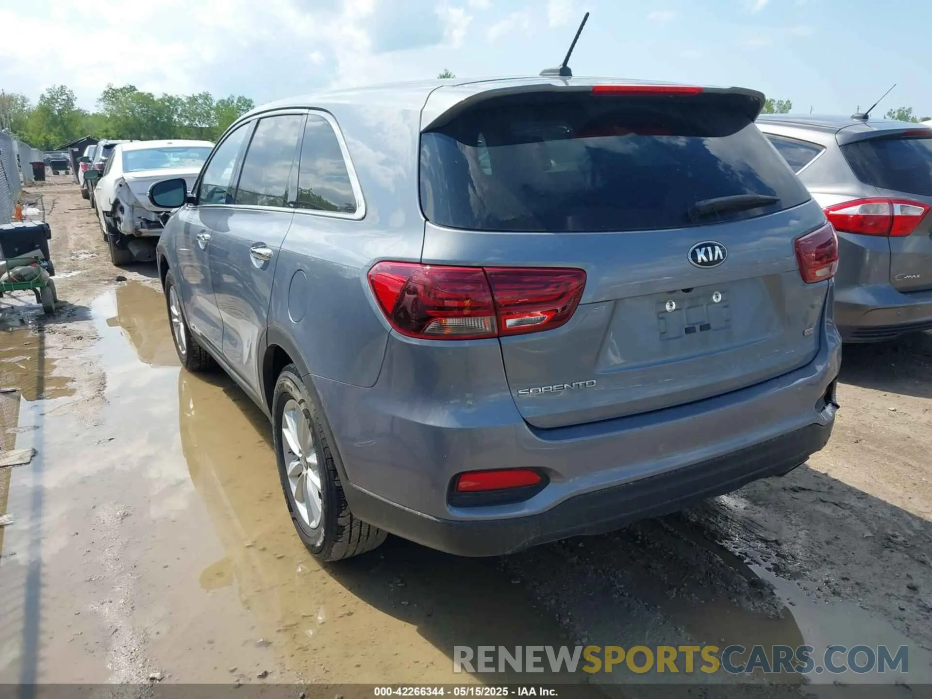 3 fotografías del automóvil dañado 5XYPGDA35LG640097 KIA SORENTO 2020