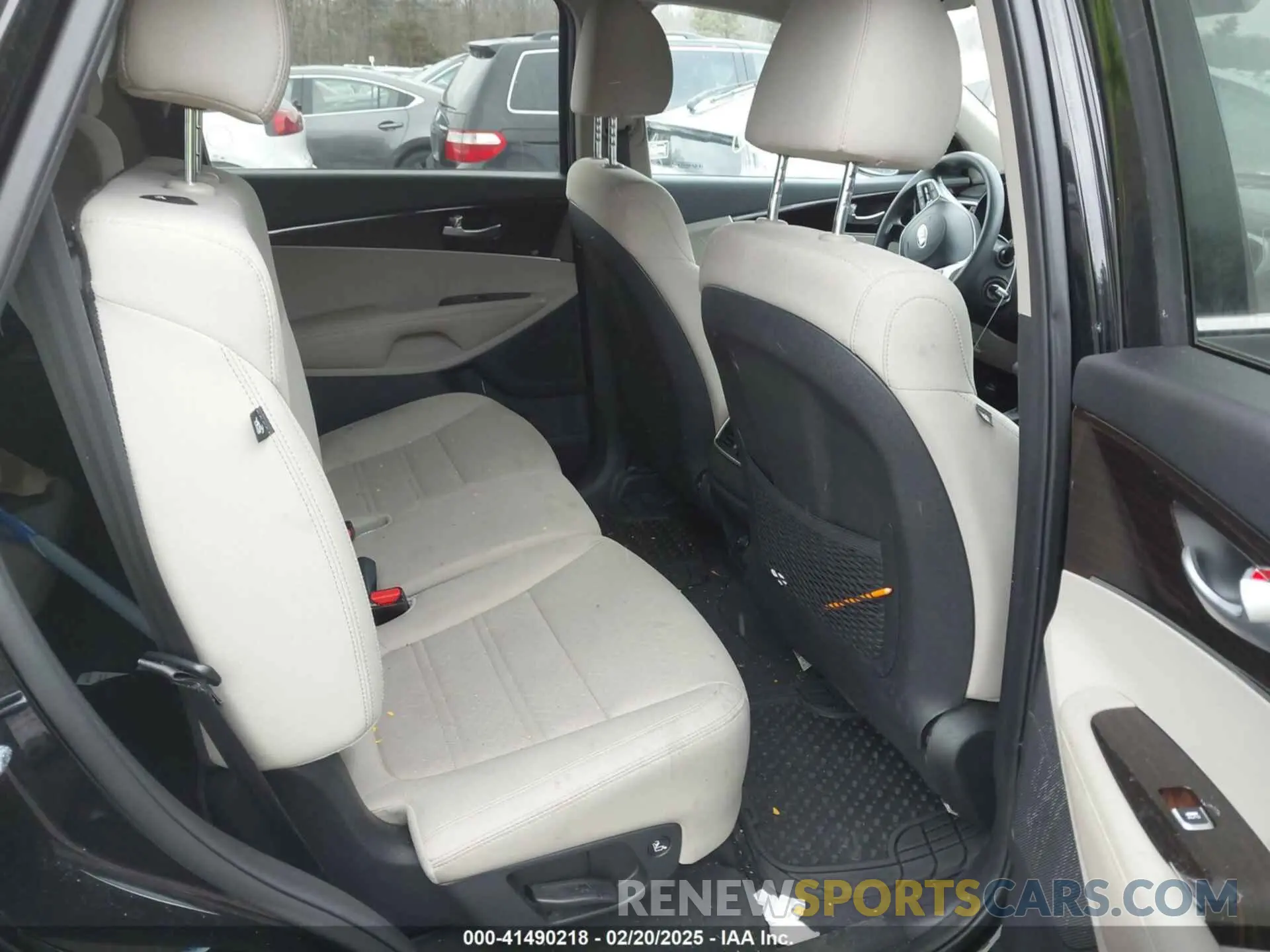 8 fotografías del automóvil dañado 5XYPGDA36LG655708 KIA SORENTO 2020