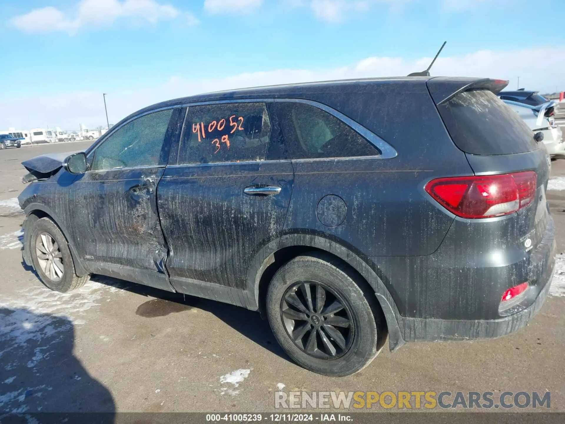 14 fotografías del automóvil dañado 5XYPGDA39LG664676 KIA SORENTO 2020