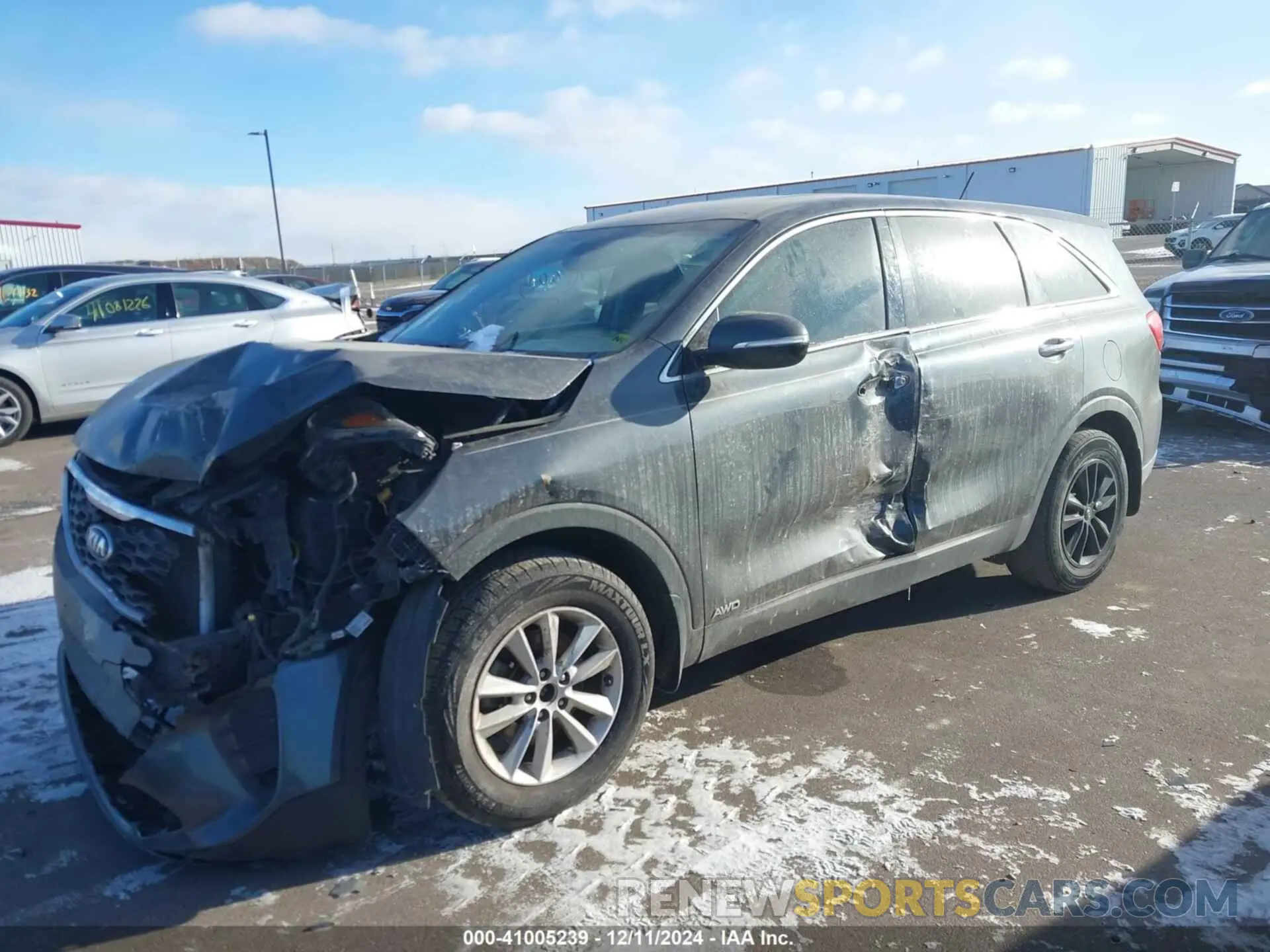 2 fotografías del automóvil dañado 5XYPGDA39LG664676 KIA SORENTO 2020