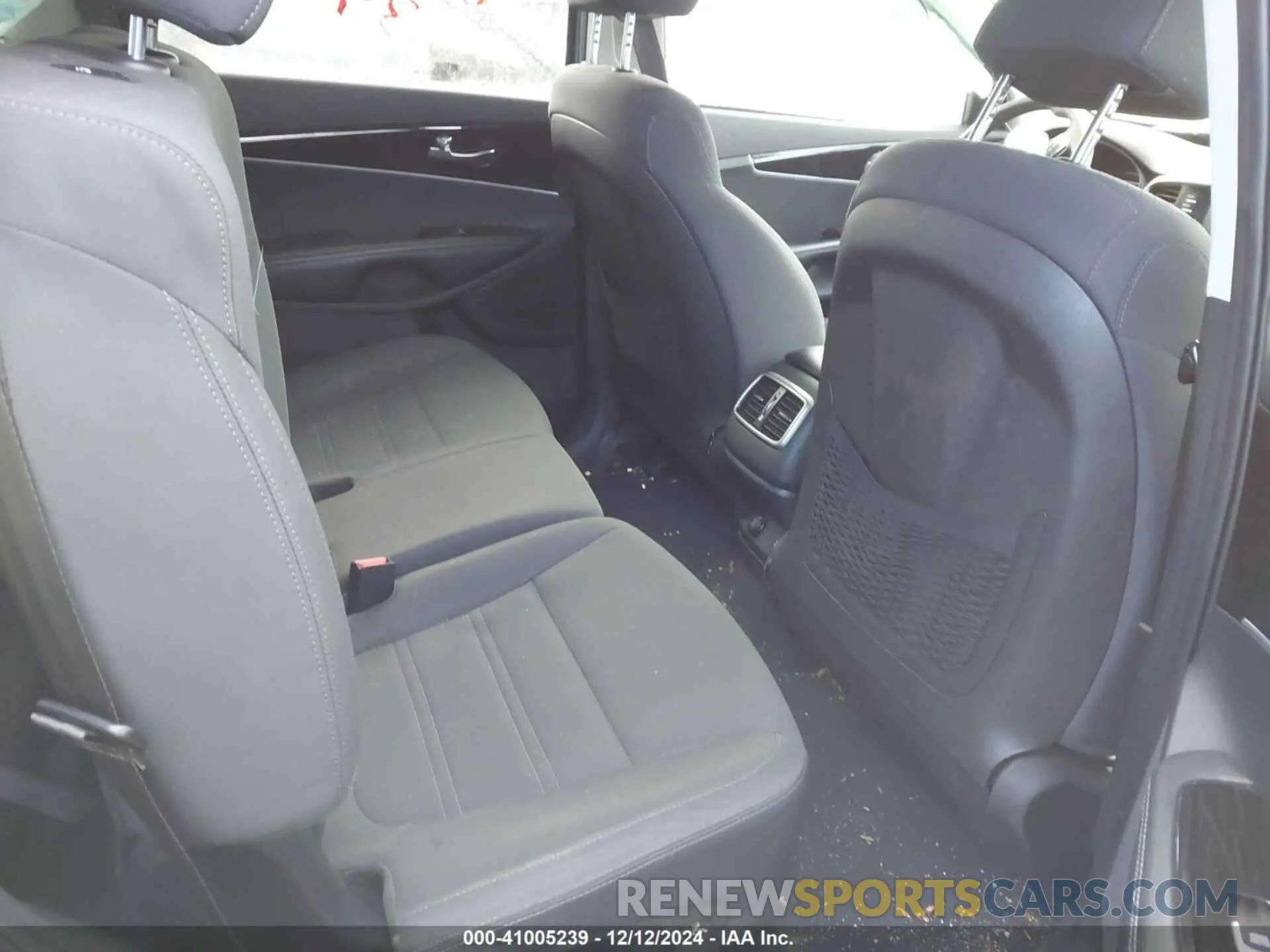 8 fotografías del automóvil dañado 5XYPGDA39LG664676 KIA SORENTO 2020