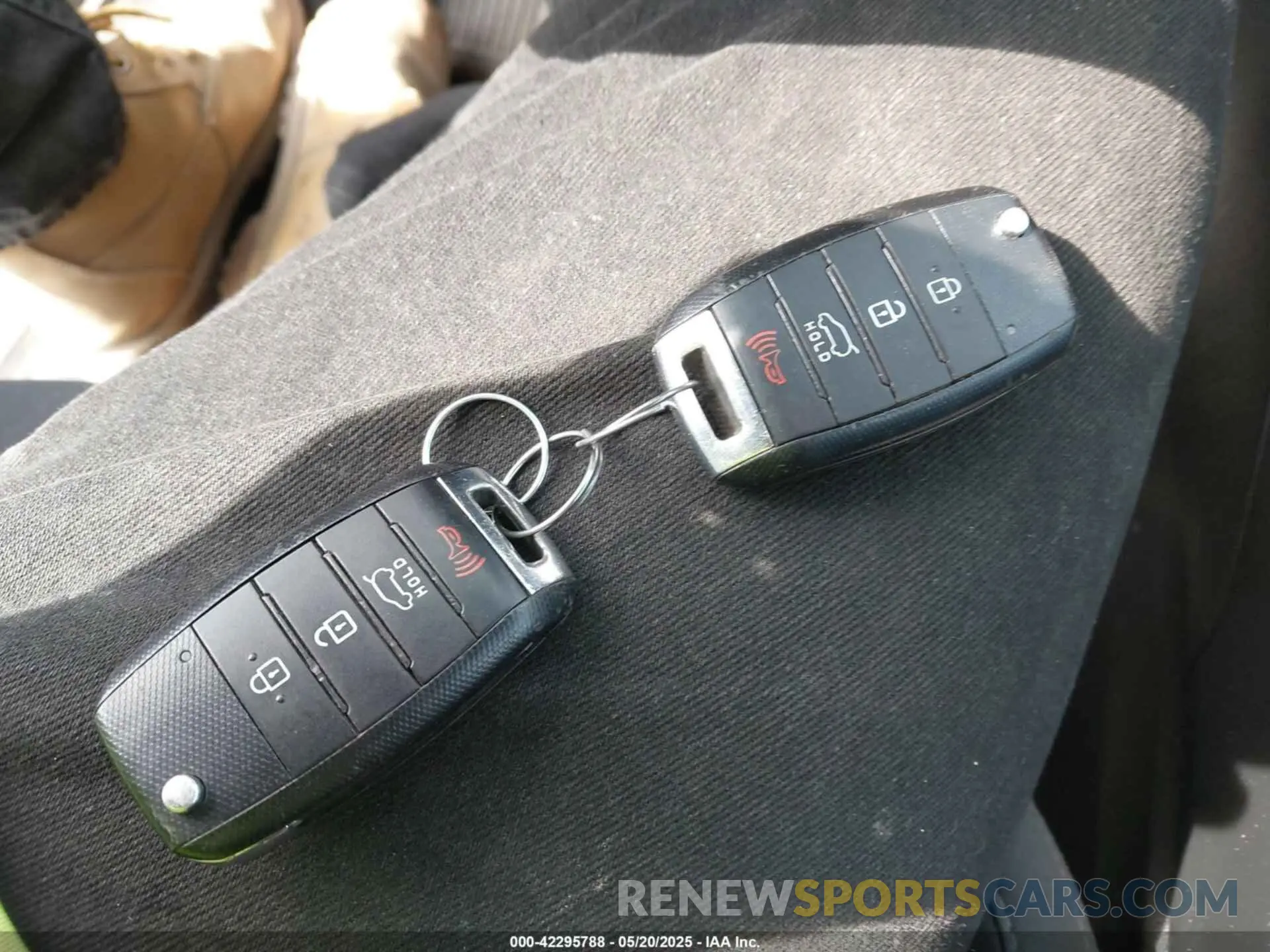 11 fotografías del automóvil dañado 5XYPGDA3XLG629029 KIA SORENTO 2020