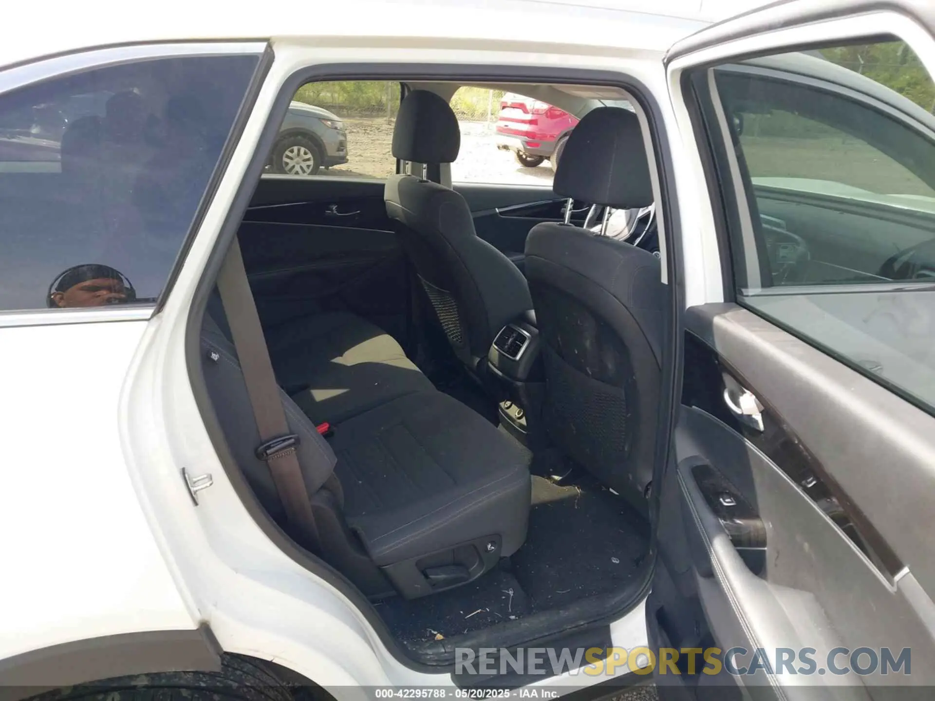 8 fotografías del automóvil dañado 5XYPGDA3XLG629029 KIA SORENTO 2020