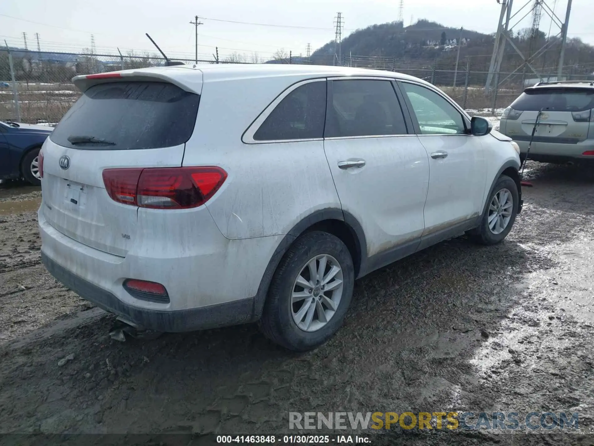 4 fotografías del automóvil dañado 5XYPGDA51LG618504 KIA SORENTO 2020