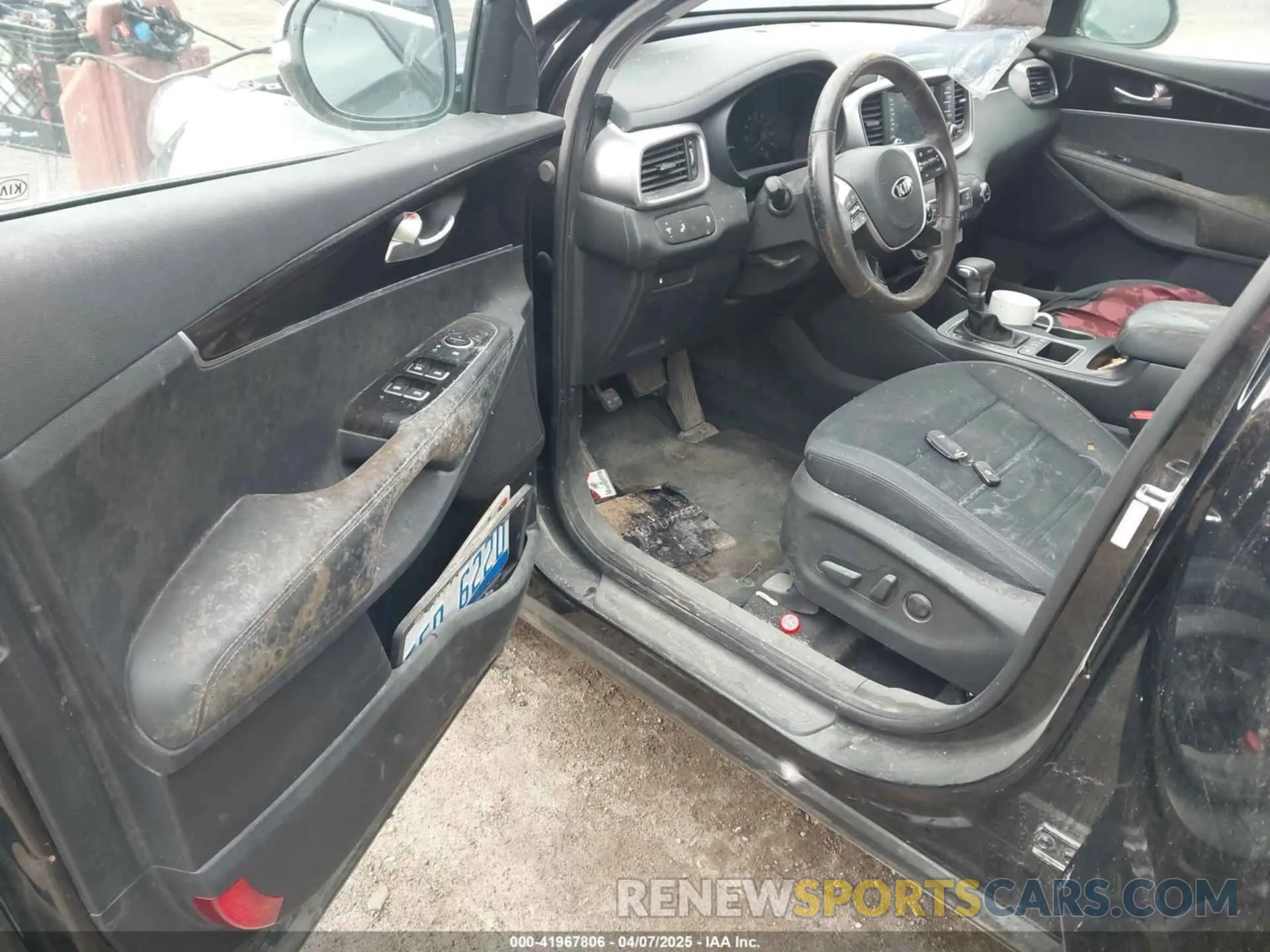 12 fotografías del automóvil dañado 5XYPGDA51LG667394 KIA SORENTO 2020