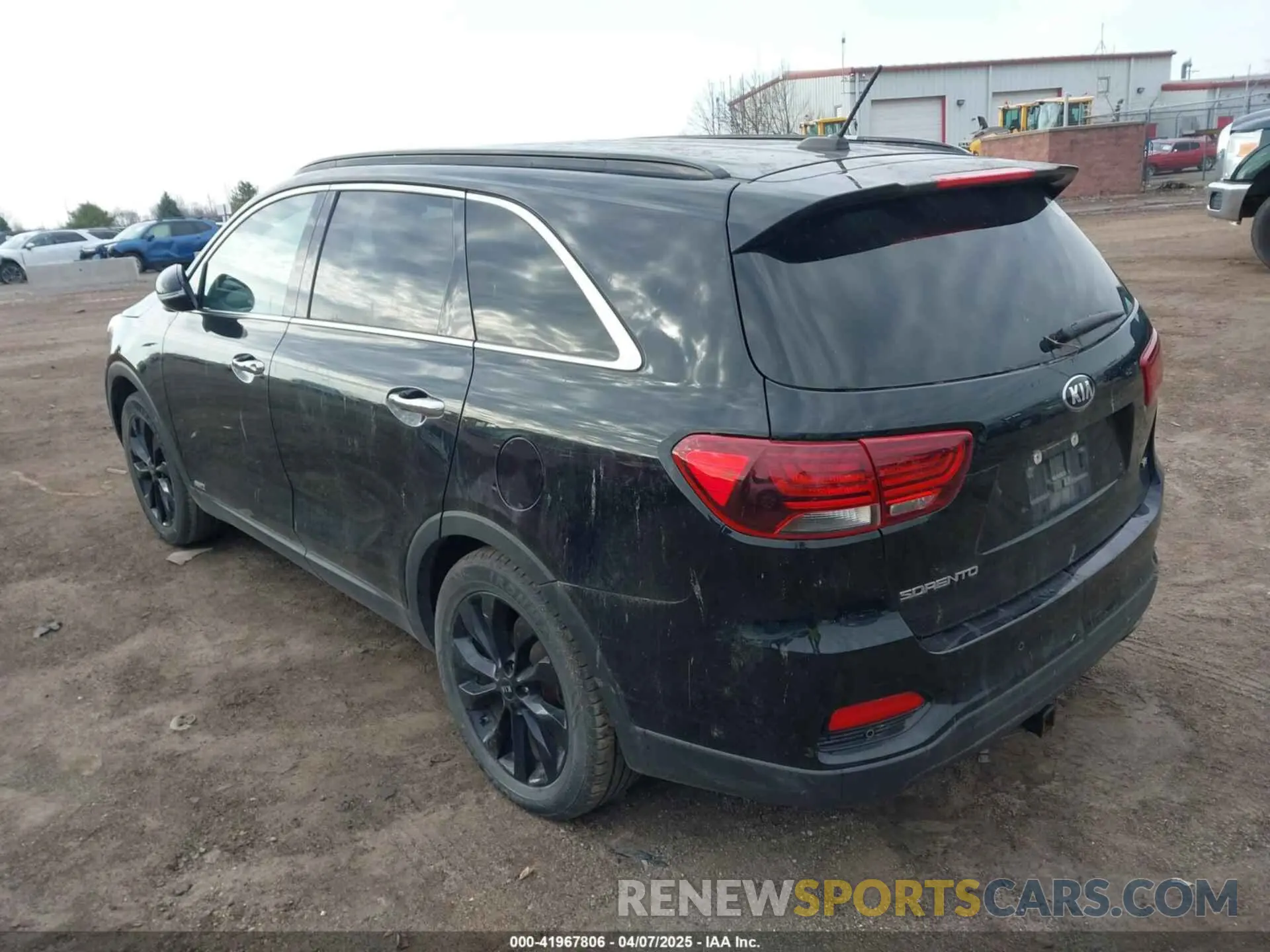 3 fotografías del automóvil dañado 5XYPGDA51LG667394 KIA SORENTO 2020