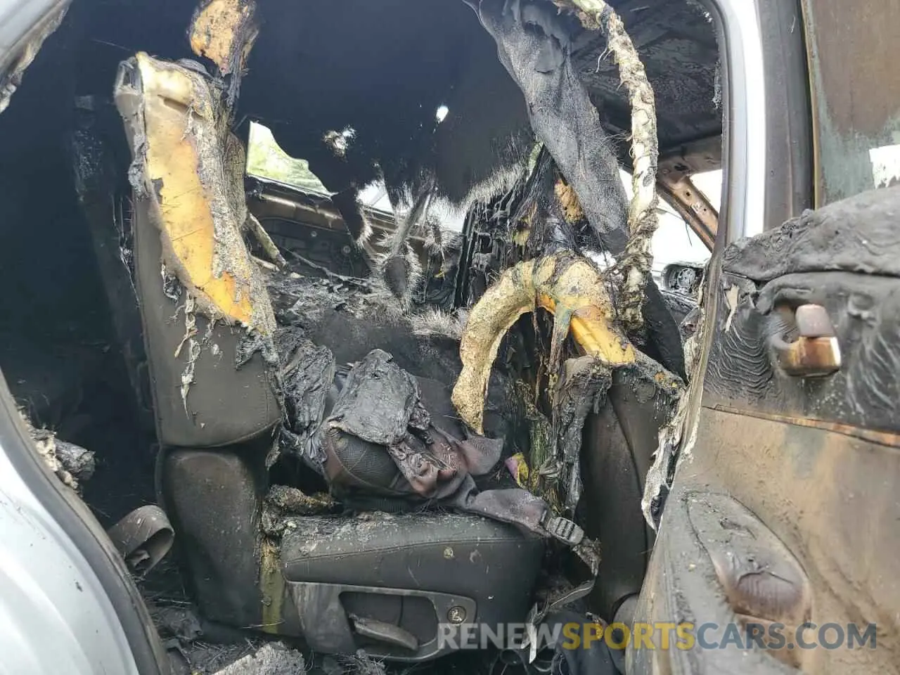 11 fotografías del automóvil dañado 5XYPGDA51LG691890 KIA SORENTO 2020