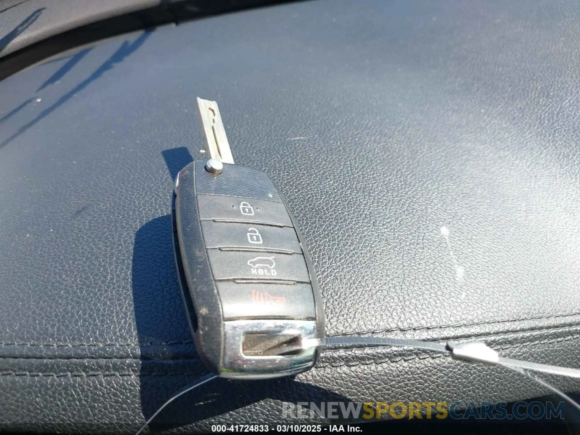 11 fotografías del automóvil dañado 5XYPGDA53LG612283 KIA SORENTO 2020