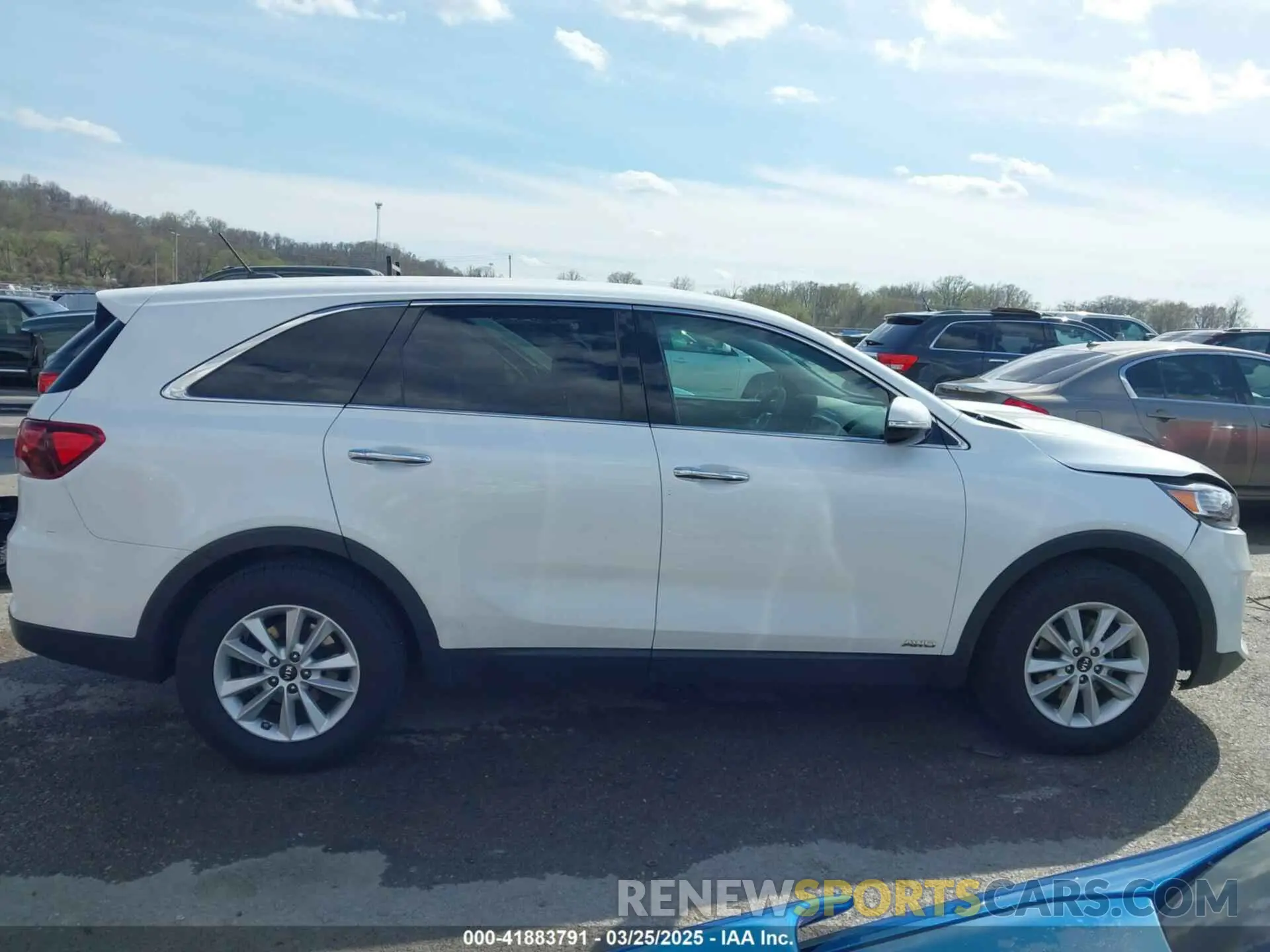 13 fotografías del automóvil dañado 5XYPGDA55LG613631 KIA SORENTO 2020