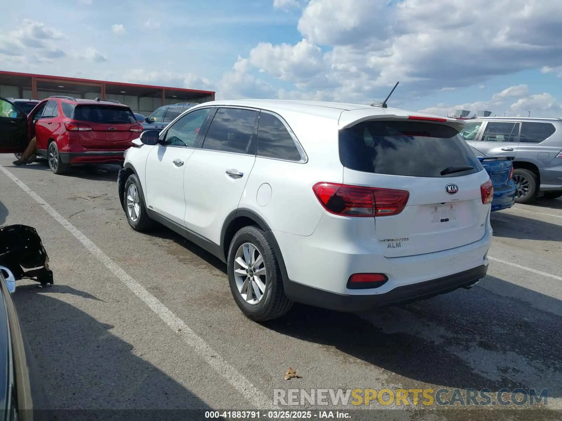 3 fotografías del automóvil dañado 5XYPGDA55LG613631 KIA SORENTO 2020