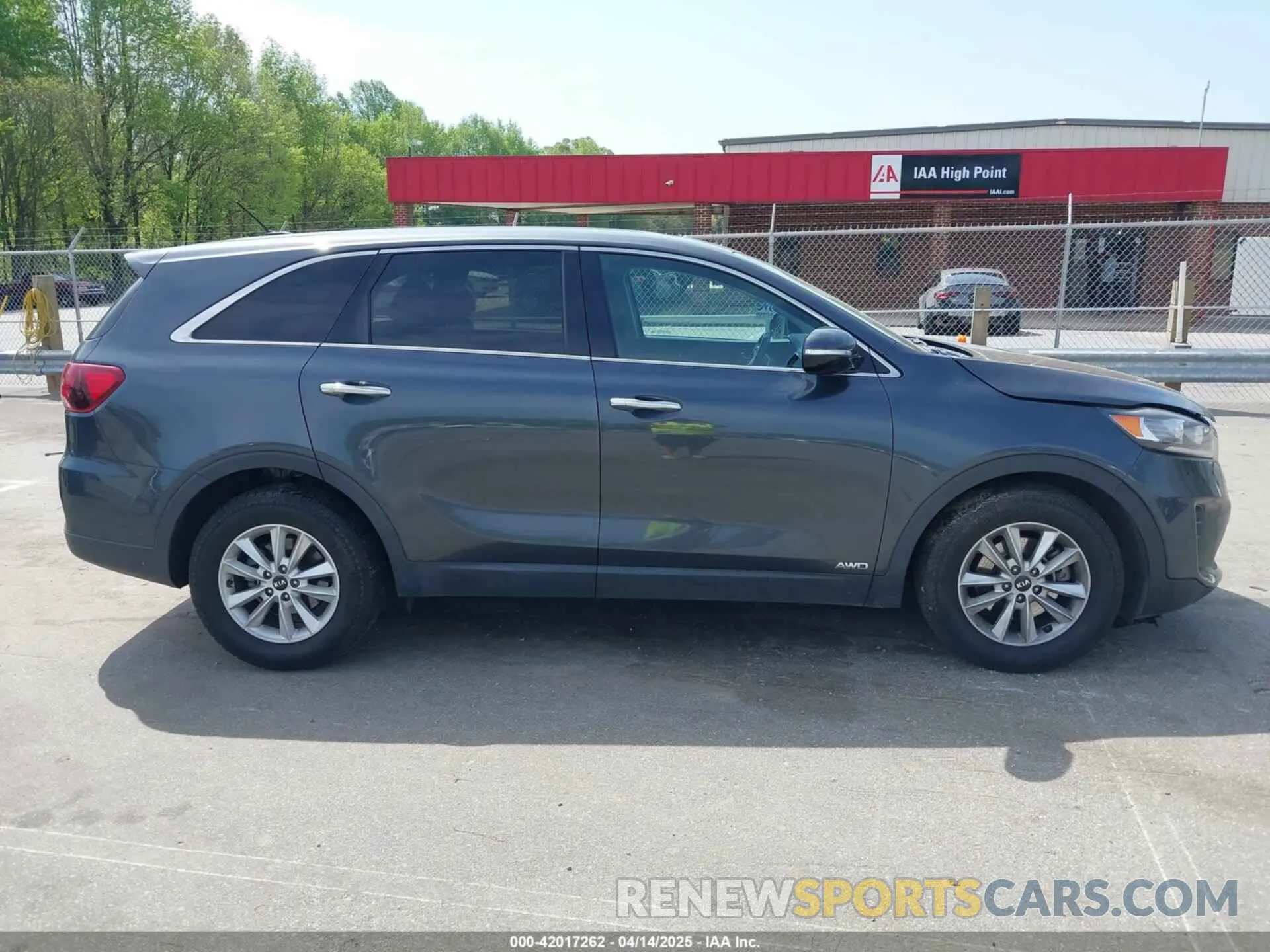 13 fotografías del automóvil dañado 5XYPGDA58LG618502 KIA SORENTO 2020