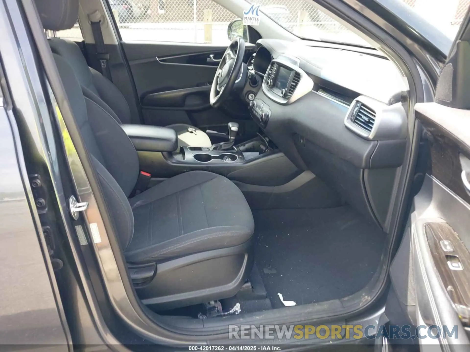 5 fotografías del automóvil dañado 5XYPGDA58LG618502 KIA SORENTO 2020