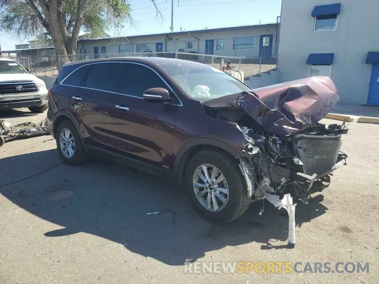 4 fotografías del automóvil dañado 5XYPGDA58LG618600 KIA SORENTO 2020