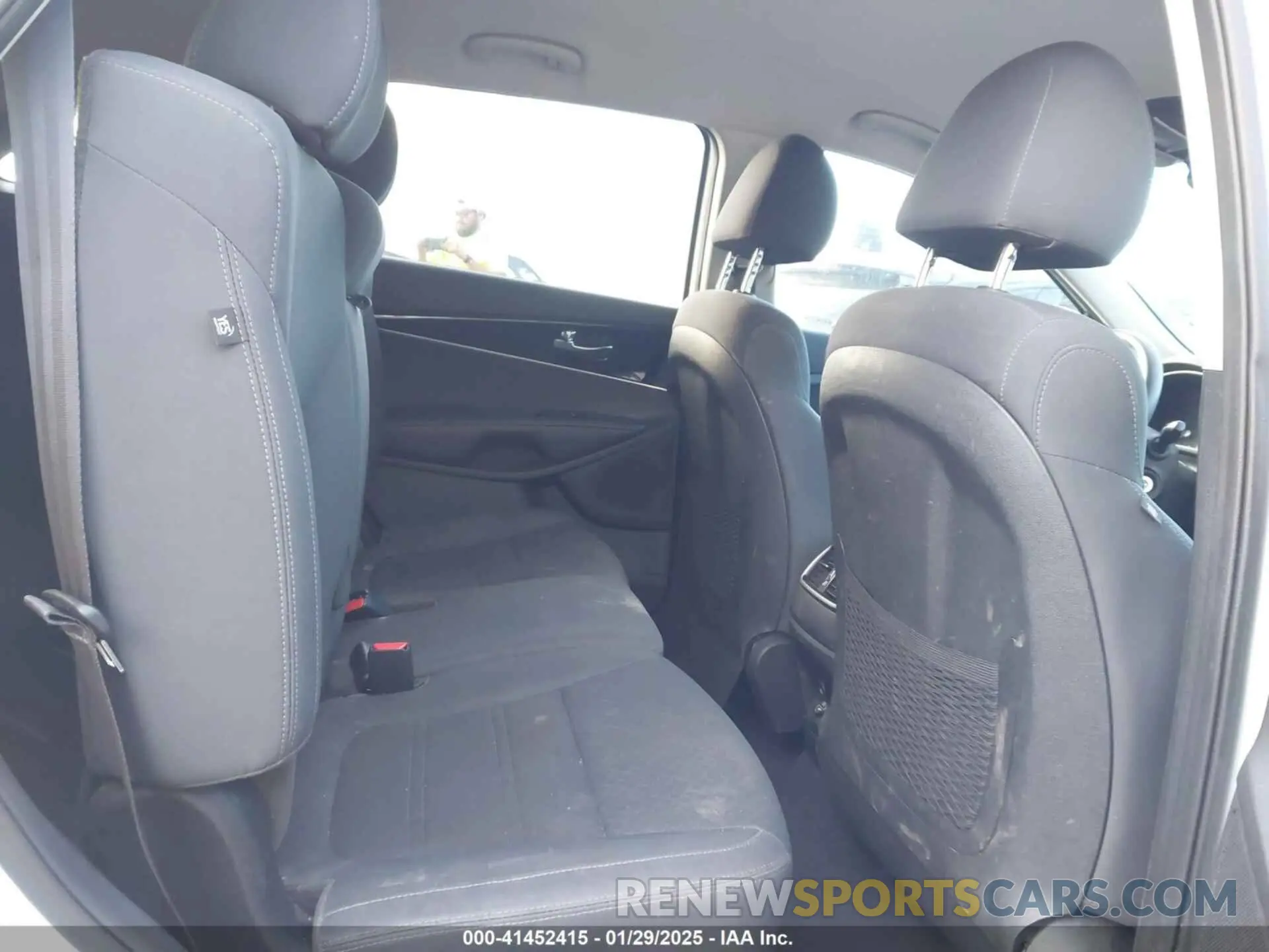 8 fotografías del automóvil dañado 5XYPGDA59LG620680 KIA SORENTO 2020