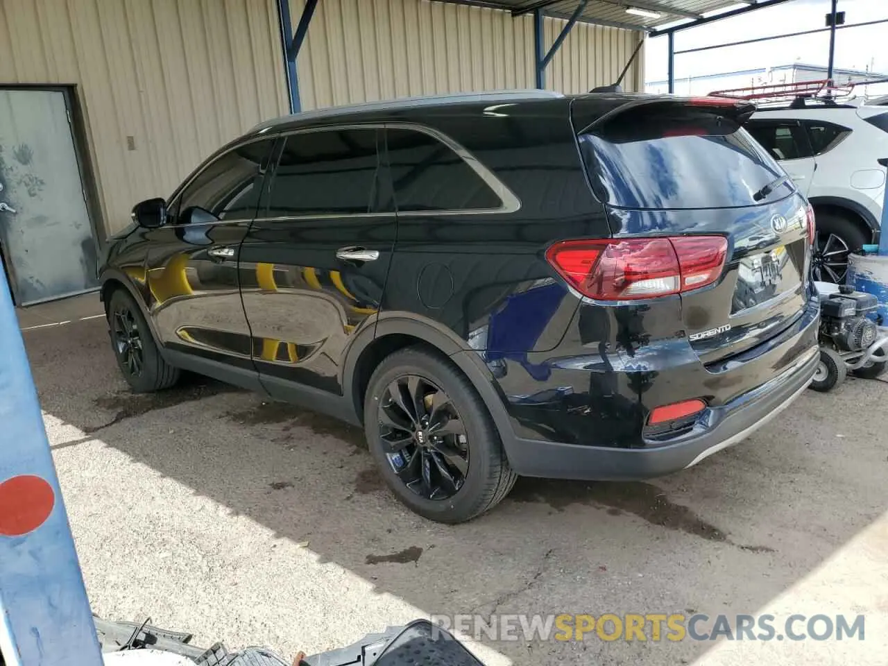 2 fotografías del automóvil dañado 5XYPH4A53LG690205 KIA SORENTO 2020