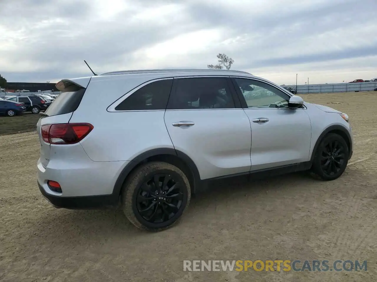 3 fotografías del automóvil dañado 5XYPH4A56LG708101 KIA SORENTO 2020