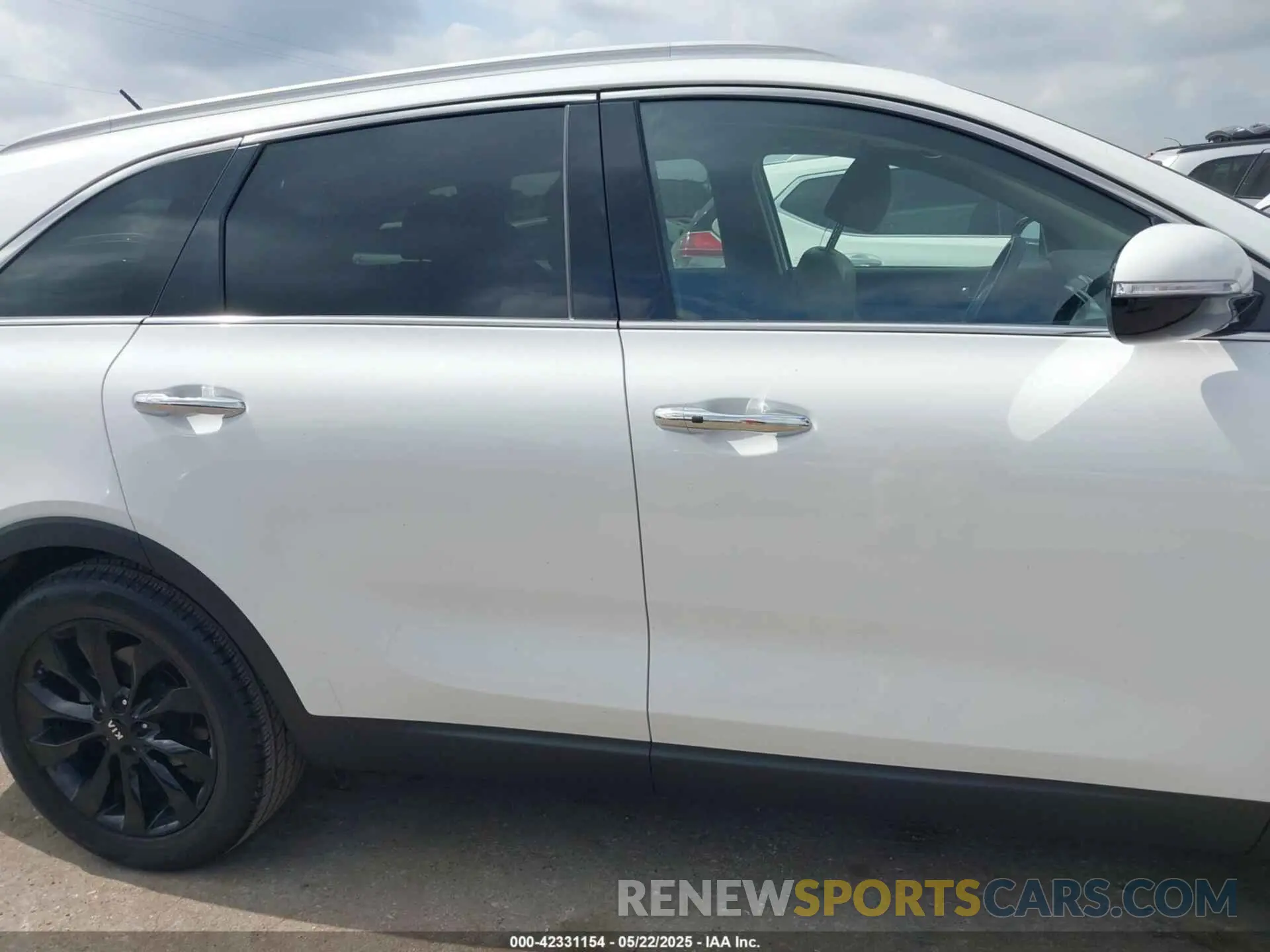 12 fotografías del automóvil dañado 5XYPH4A58LG707175 KIA SORENTO 2020