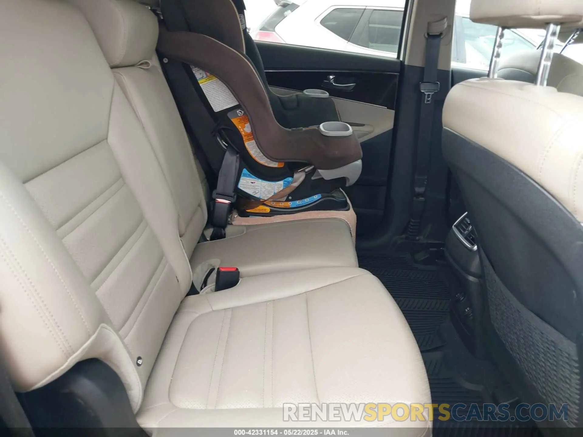 8 fotografías del automóvil dañado 5XYPH4A58LG707175 KIA SORENTO 2020