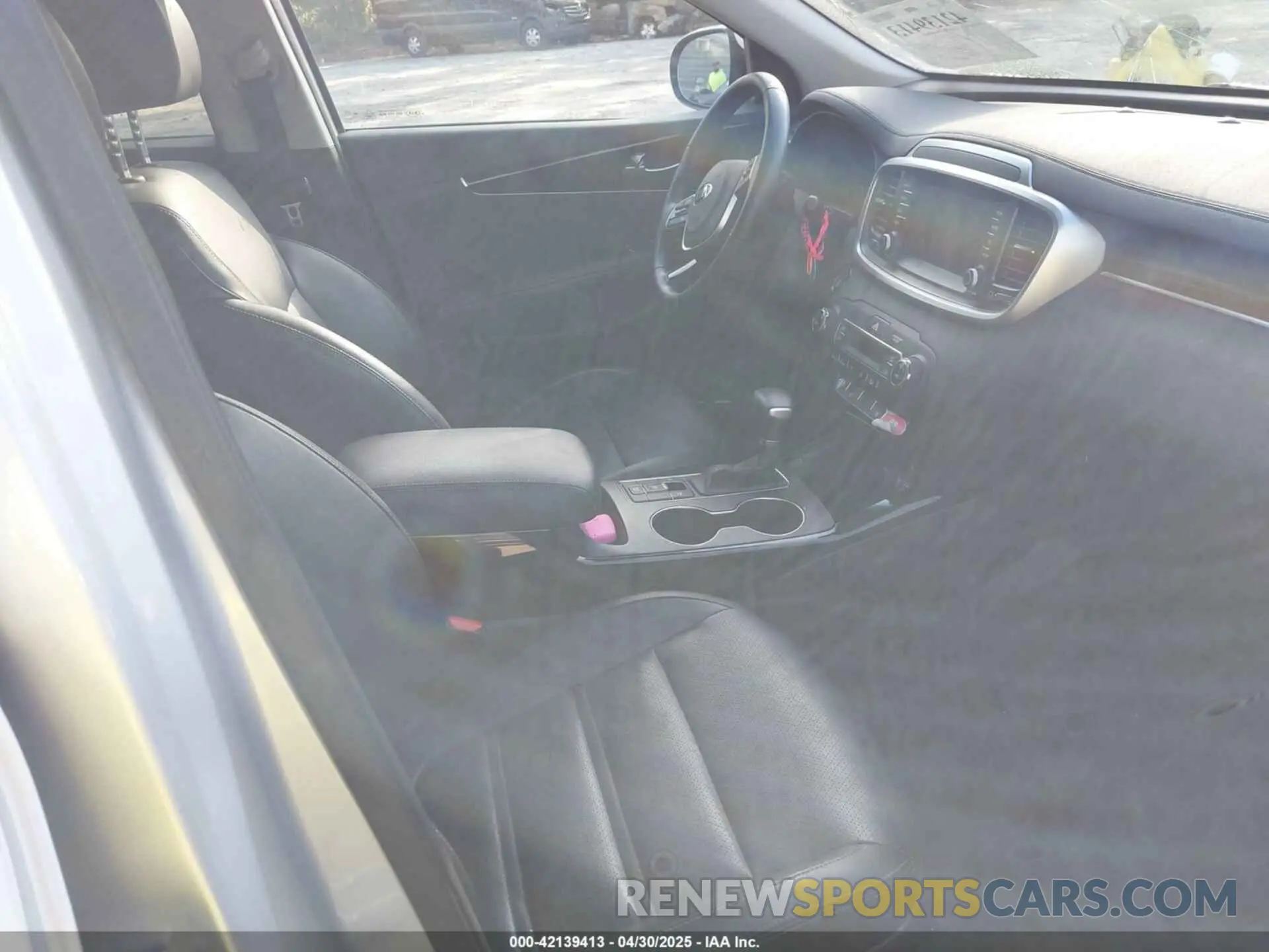 5 fotografías del automóvil dañado 5XYPH4A58LG709332 KIA SORENTO 2020