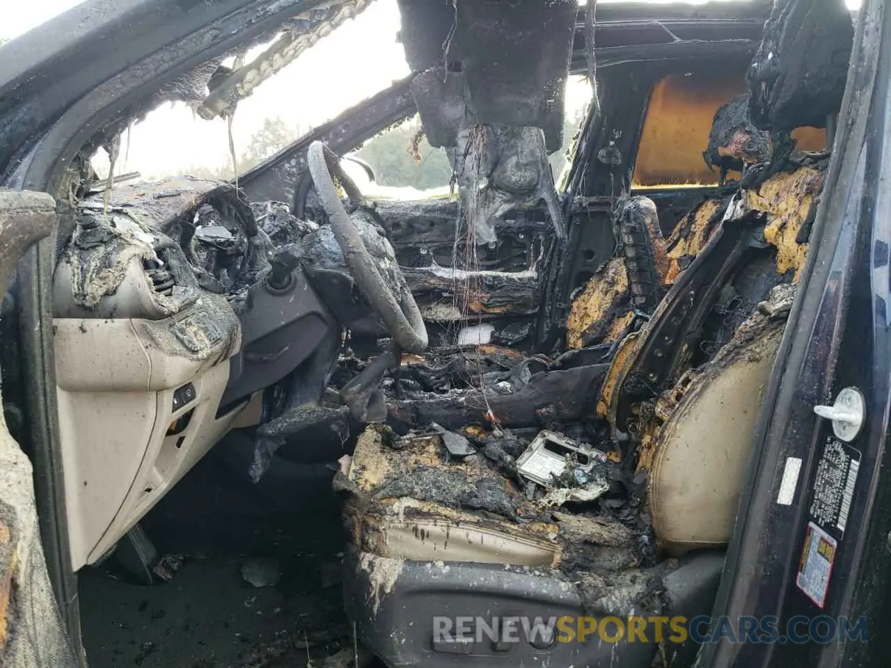 7 fotografías del automóvil dañado 5XYPHDA54LG688673 KIA SORENTO 2020