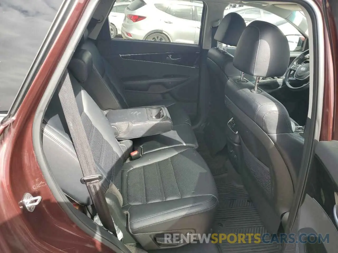 11 fotografías del automóvil dañado 5XYPHDA56LG694667 KIA SORENTO 2020