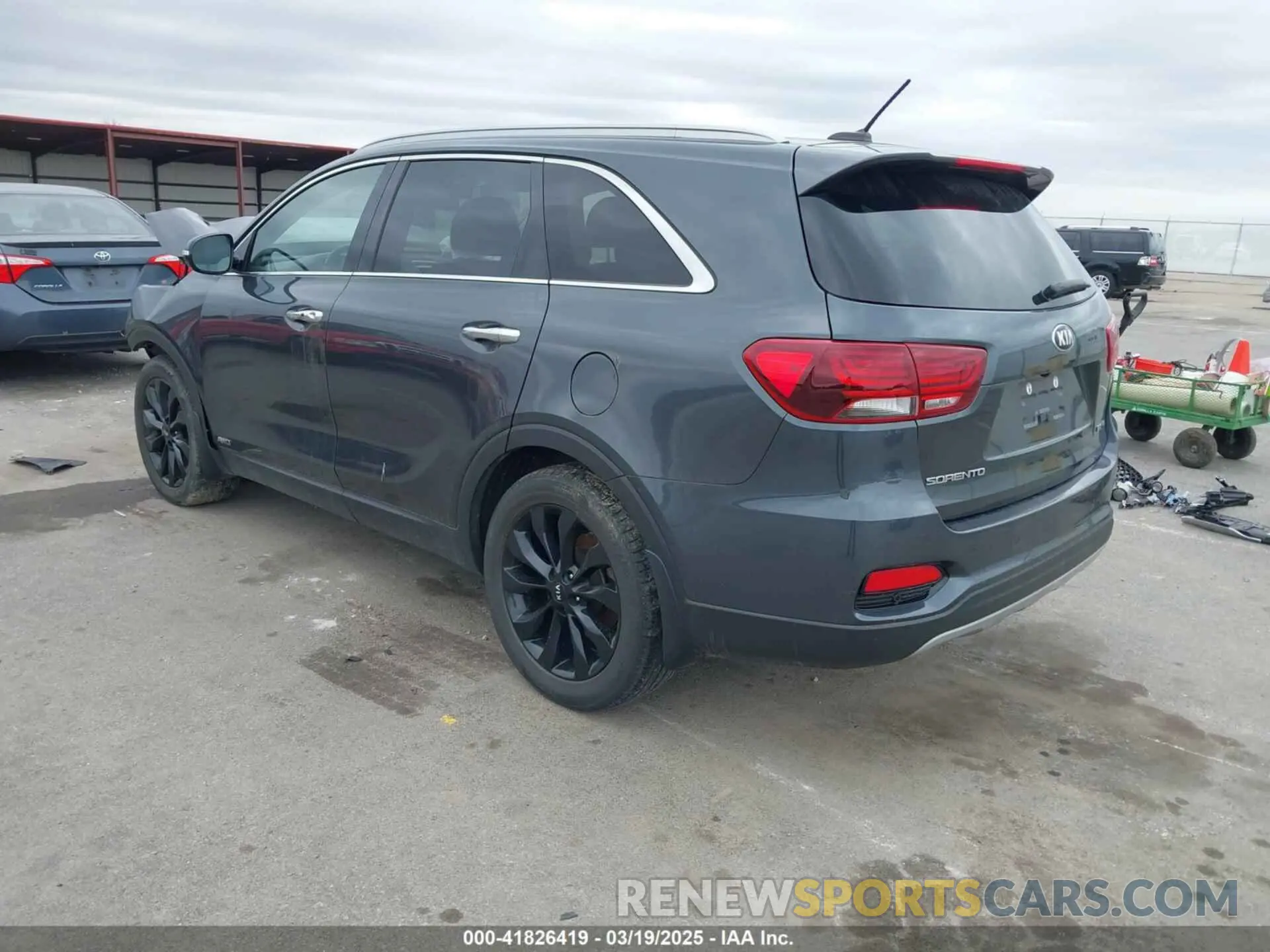 3 fotografías del automóvil dañado 5XYPHDA58LG709928 KIA SORENTO 2020