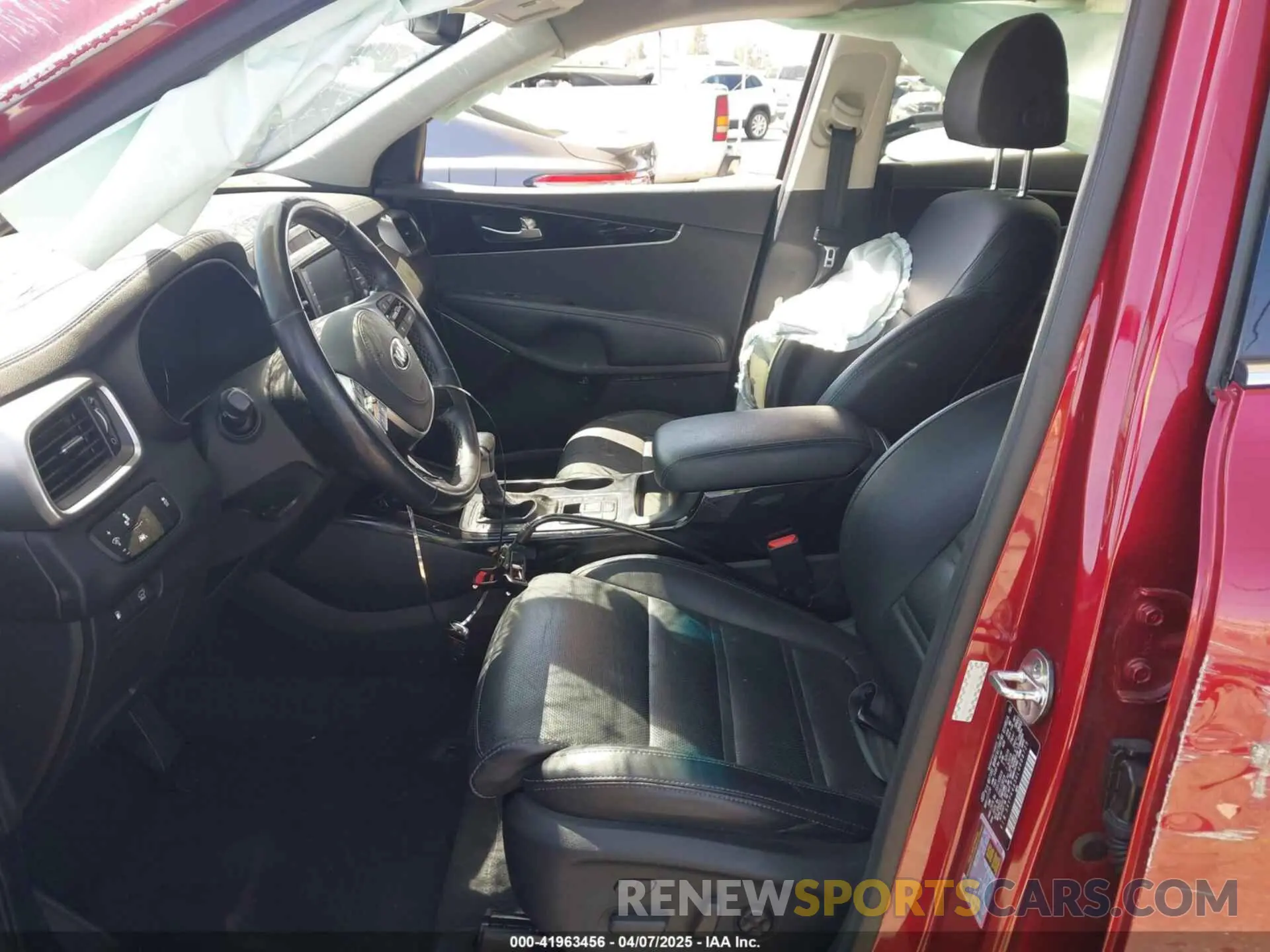 5 fotografías del automóvil dañado 5XYPK4A56LG688725 KIA SORENTO 2020