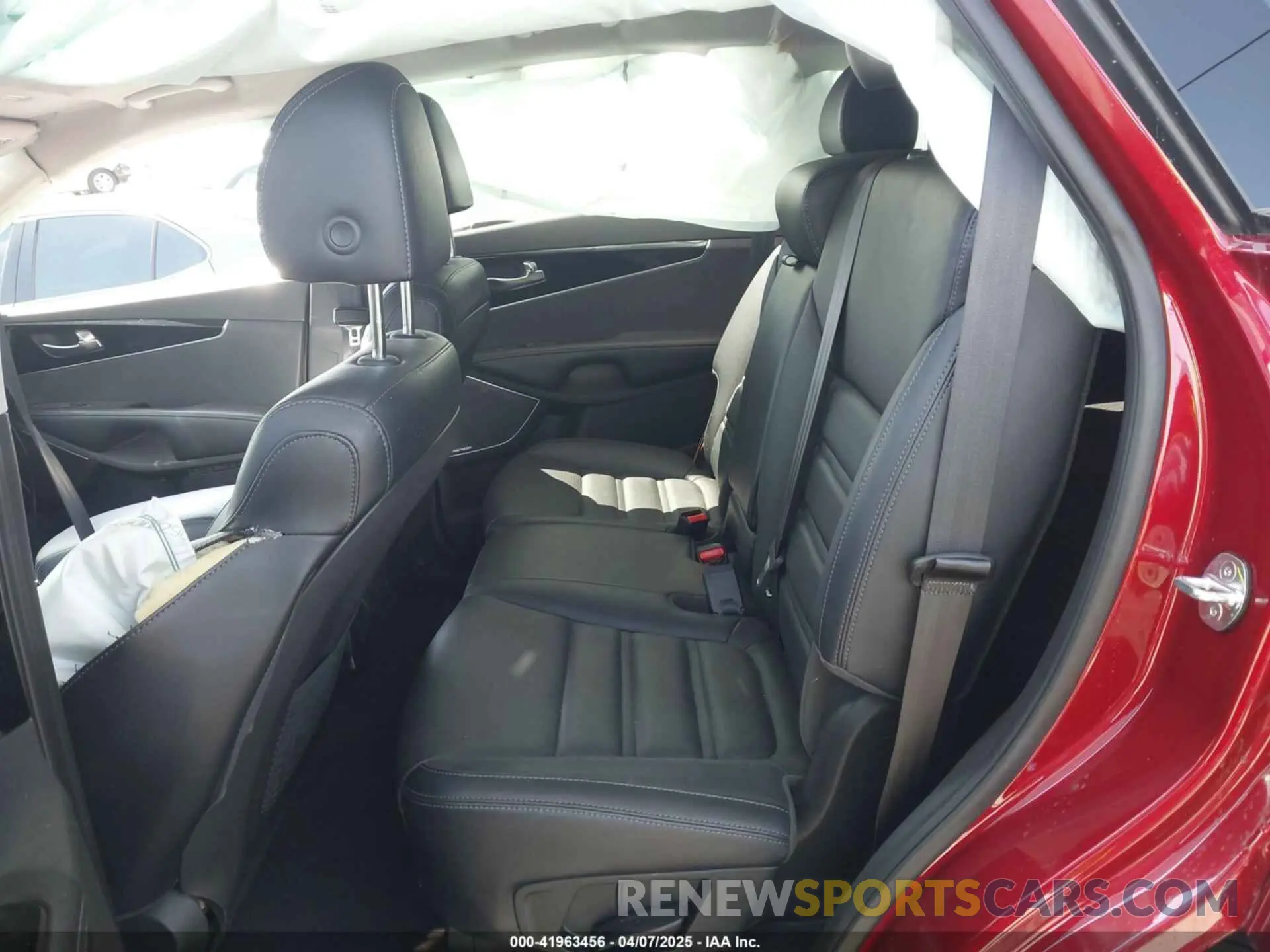 8 fotografías del automóvil dañado 5XYPK4A56LG688725 KIA SORENTO 2020