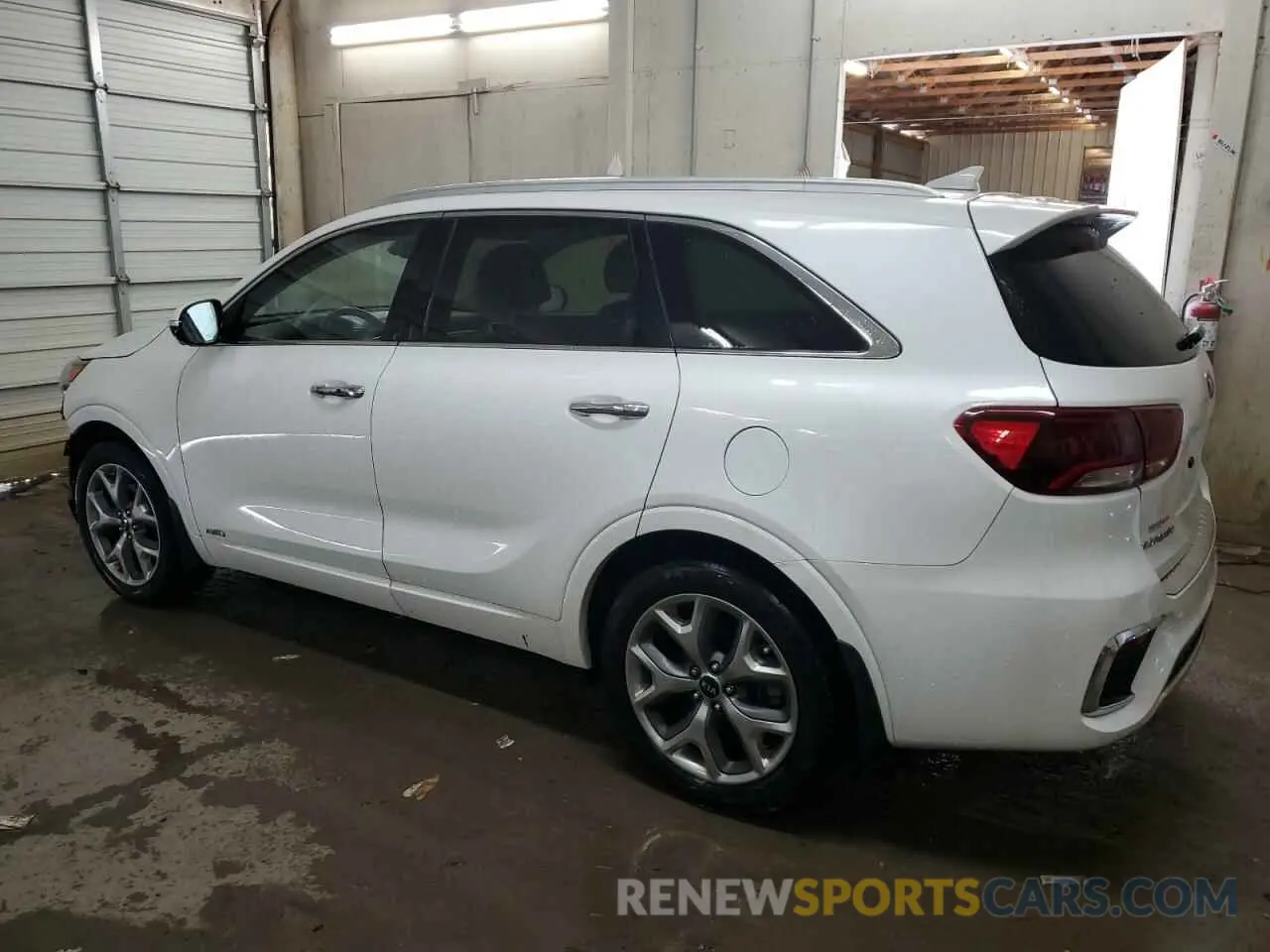 2 fotografías del automóvil dañado 5XYPKDA56LG652291 KIA SORENTO 2020