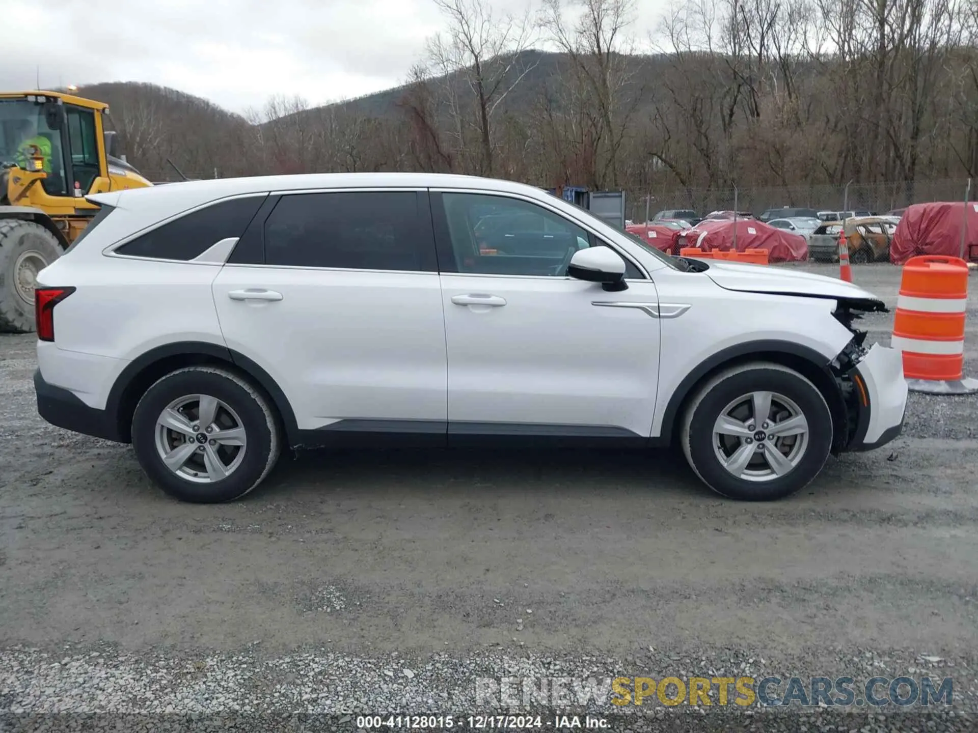 13 fotografías del automóvil dañado 5XYRG4LC0MG034150 KIA SORENTO 2021