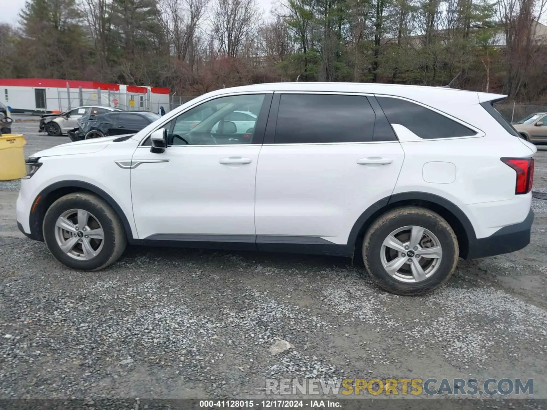 14 fotografías del automóvil dañado 5XYRG4LC0MG034150 KIA SORENTO 2021