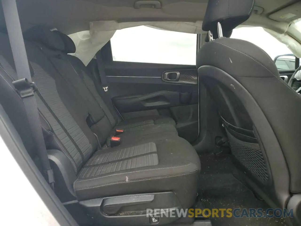 11 fotografías del automóvil dañado 5XYRG4LC1MG003361 KIA SORENTO 2021