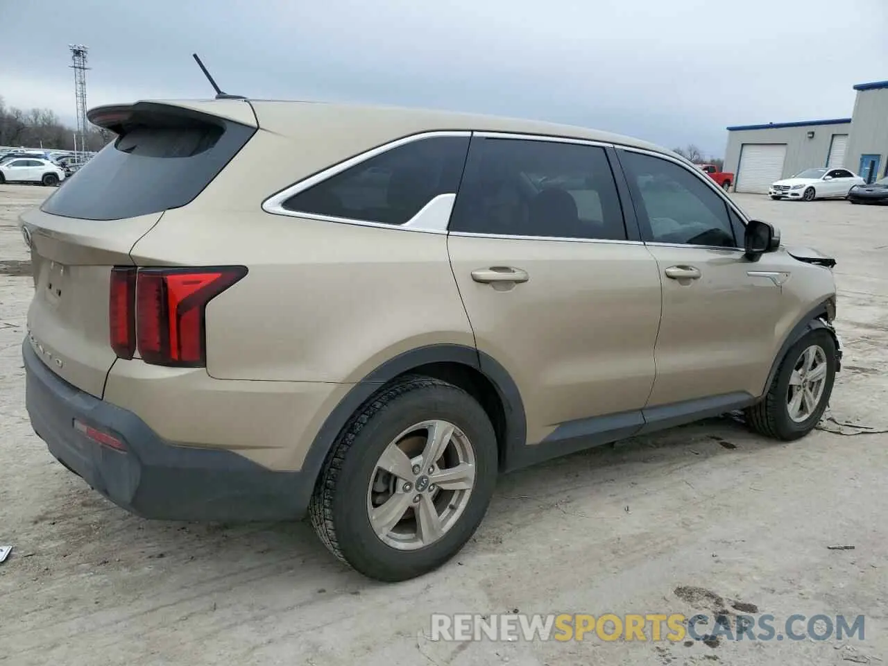 3 fotografías del automóvil dañado 5XYRG4LC2MG009833 KIA SORENTO 2021