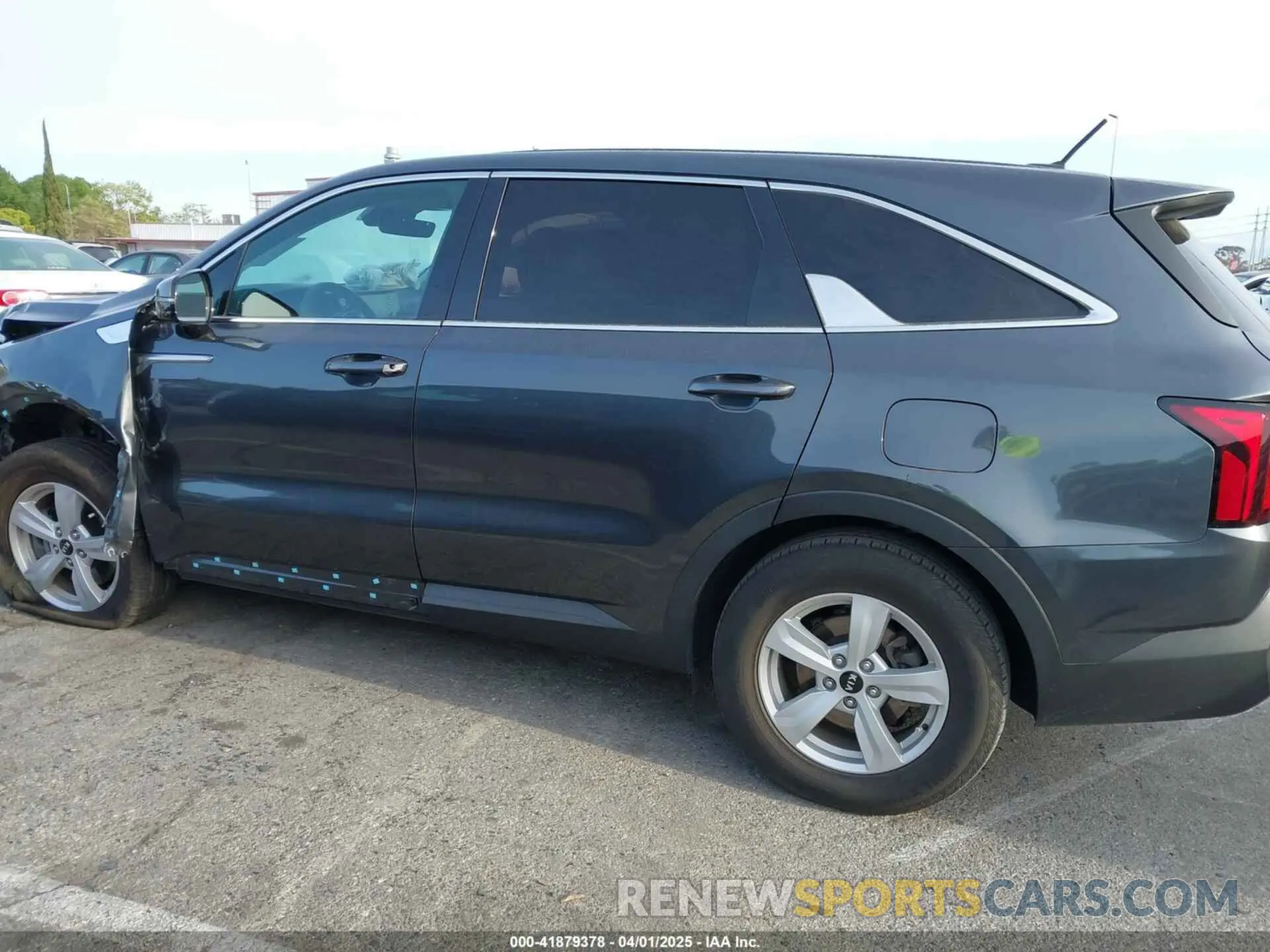 14 fotografías del automóvil dañado 5XYRG4LC2MG044534 KIA SORENTO 2021