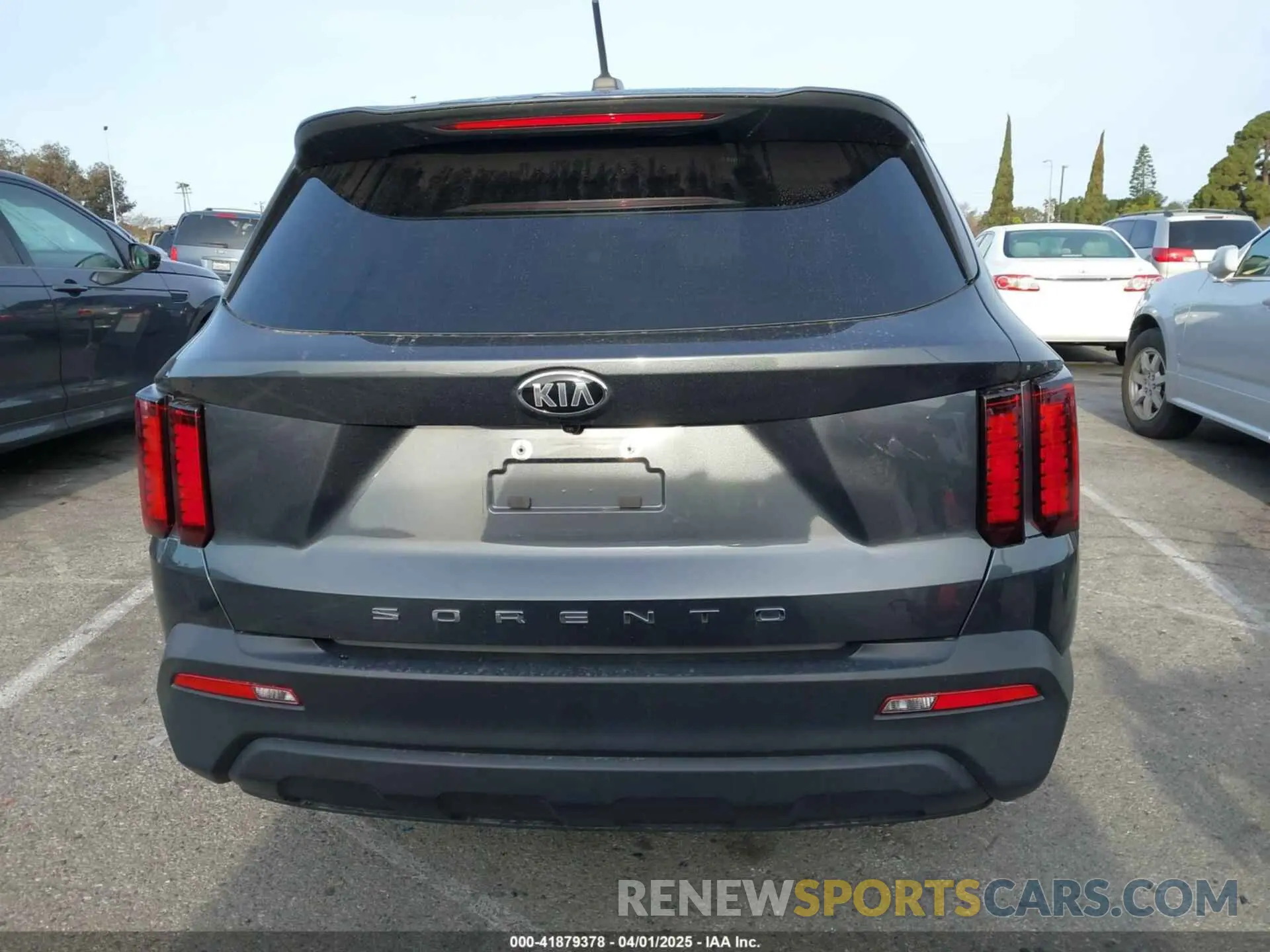 16 fotografías del automóvil dañado 5XYRG4LC2MG044534 KIA SORENTO 2021