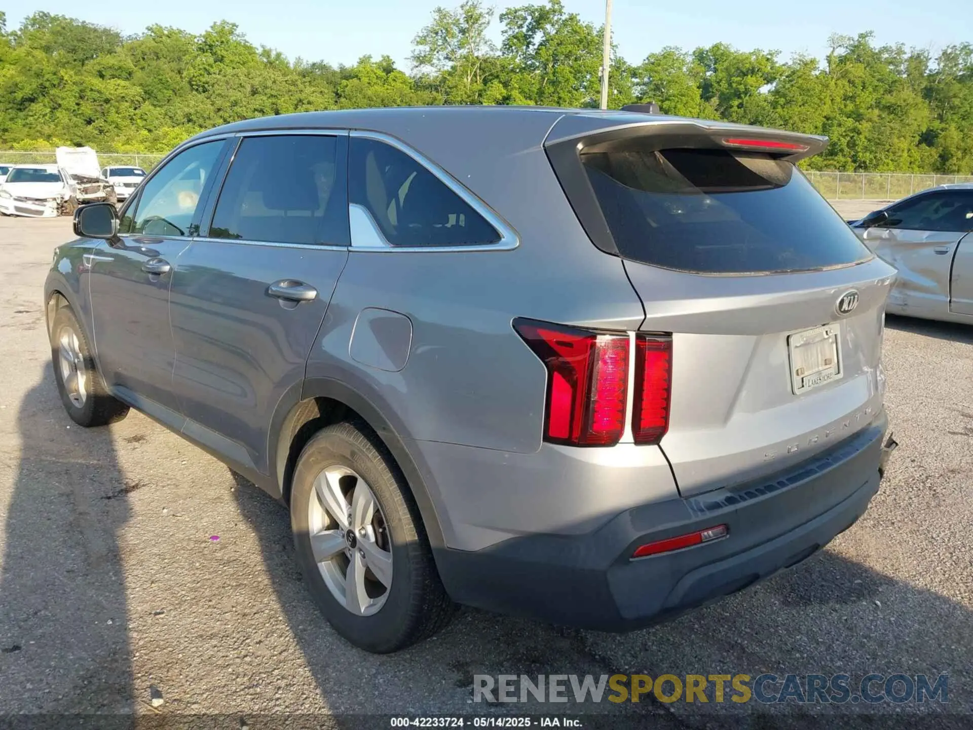 3 fotografías del automóvil dañado 5XYRG4LC3MG032683 KIA SORENTO 2021