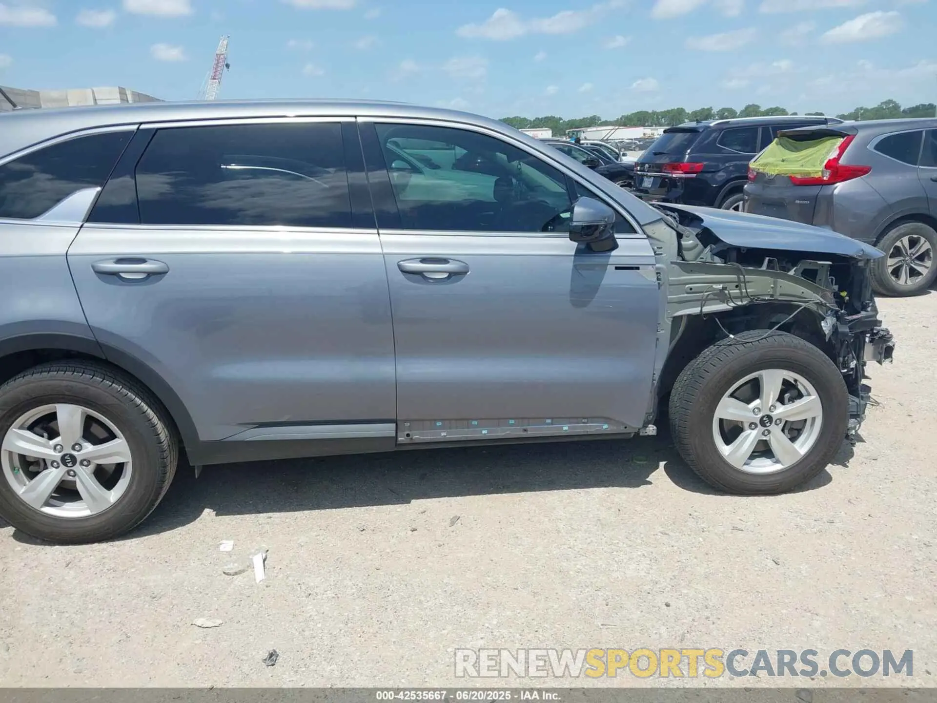13 fotografías del automóvil dañado 5XYRG4LC4MG055115 KIA SORENTO 2021