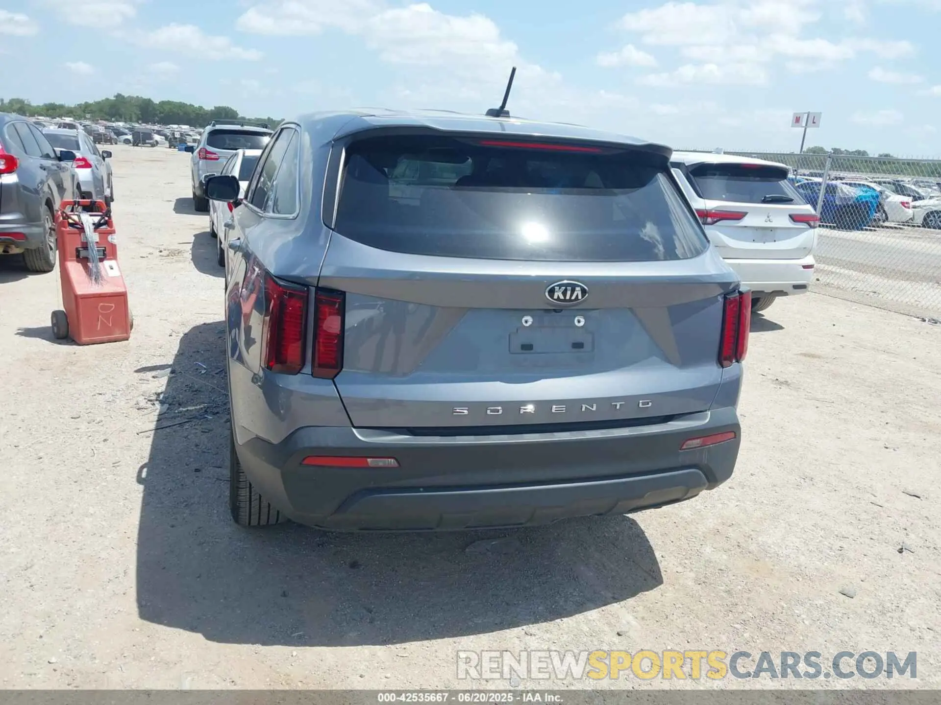 3 fotografías del automóvil dañado 5XYRG4LC4MG055115 KIA SORENTO 2021