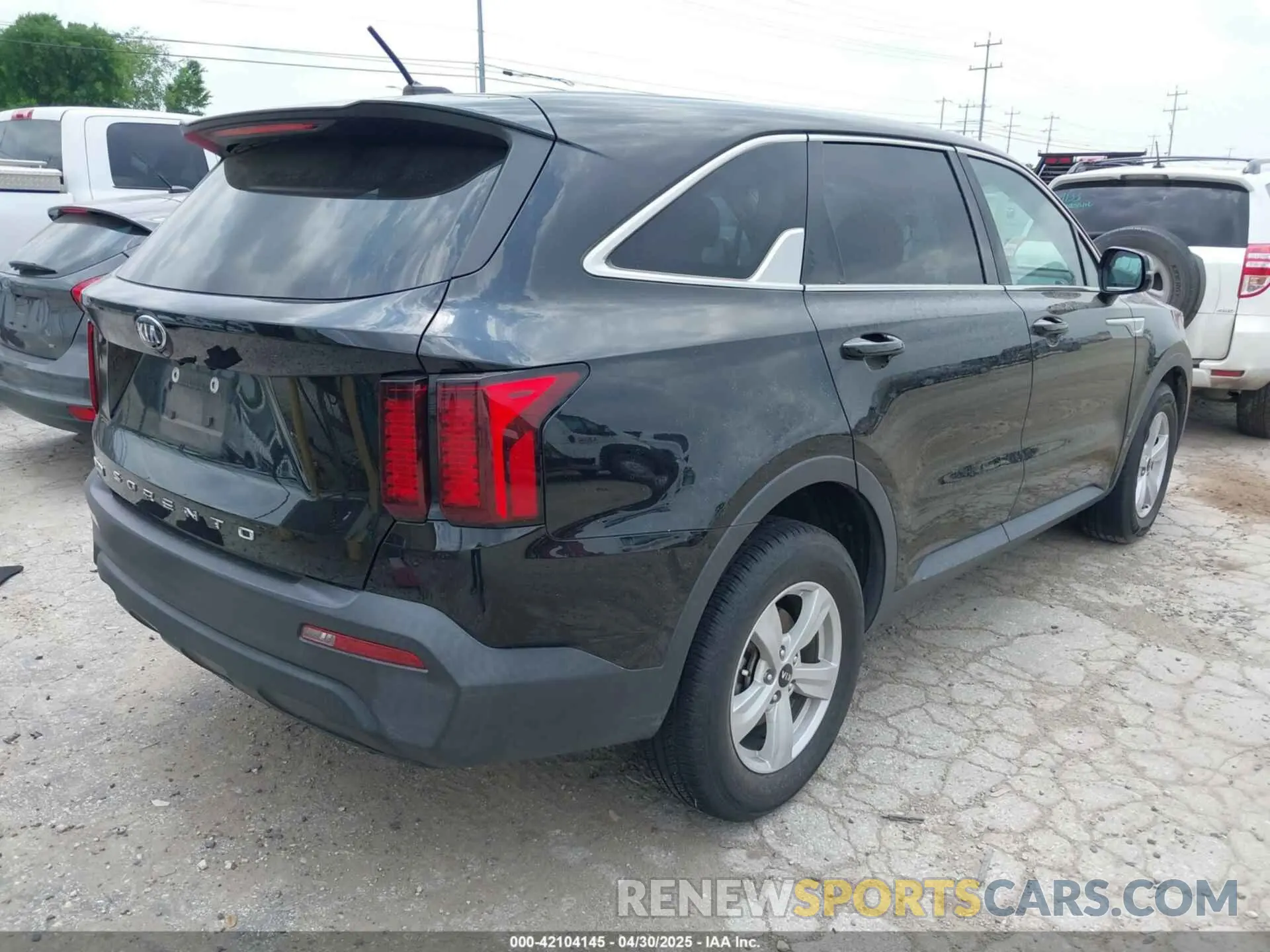 4 fotografías del automóvil dañado 5XYRG4LC5MG020261 KIA SORENTO 2021