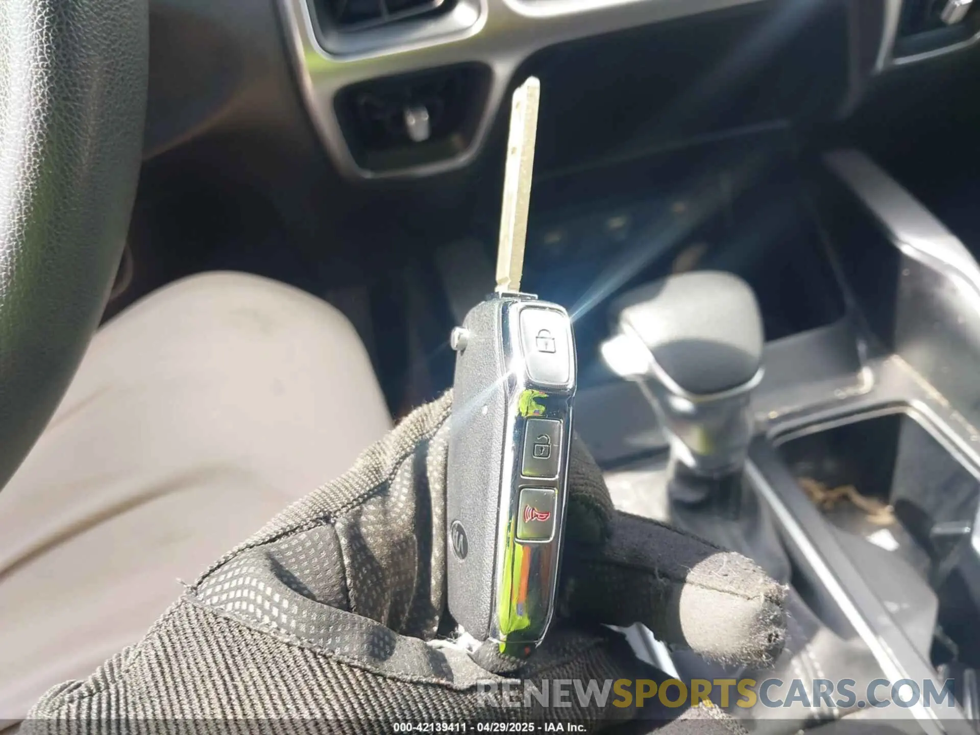11 fotografías del automóvil dañado 5XYRG4LC6MG022343 KIA SORENTO 2021