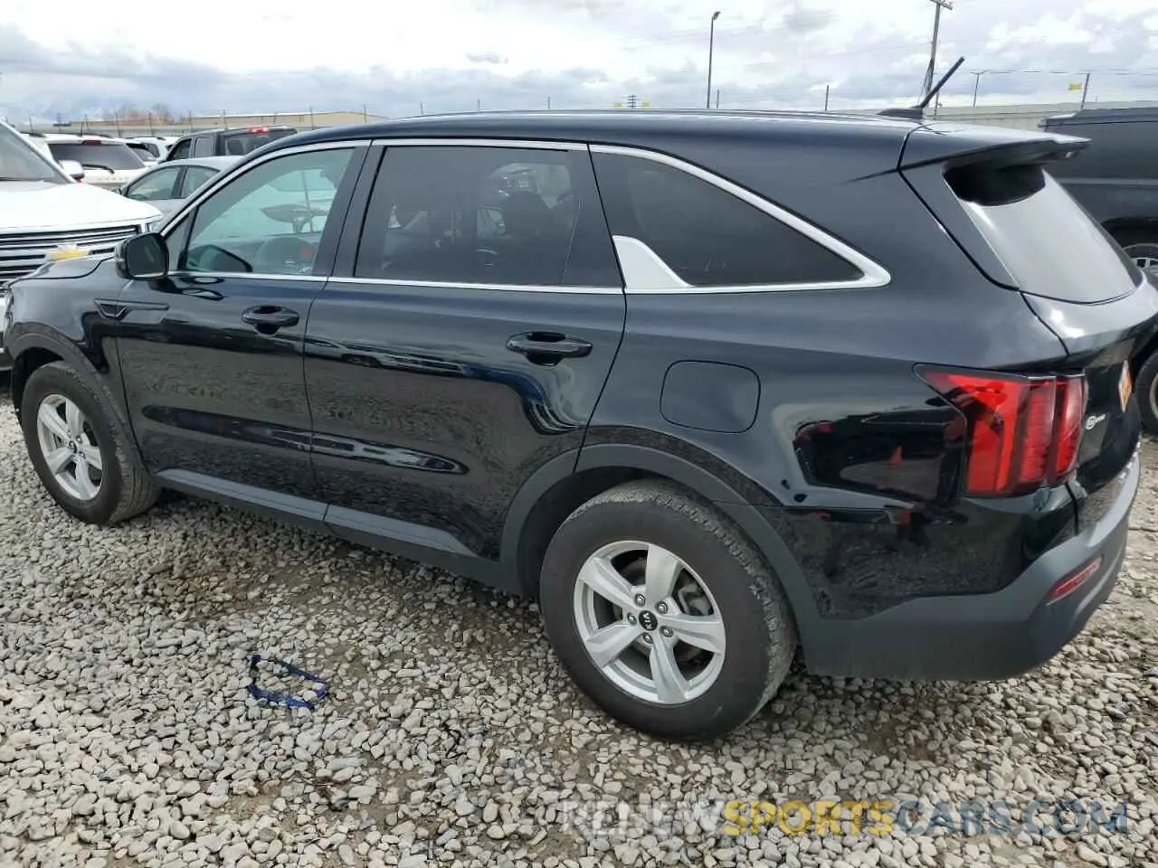 2 fotografías del automóvil dañado 5XYRG4LC7MG006894 KIA SORENTO 2021