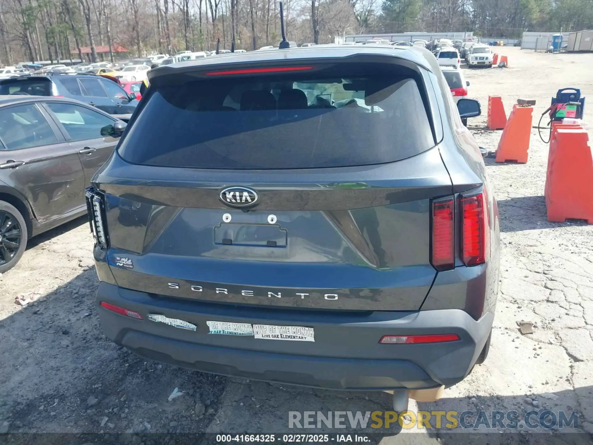 16 fotografías del automóvil dañado 5XYRG4LC7MG021928 KIA SORENTO 2021