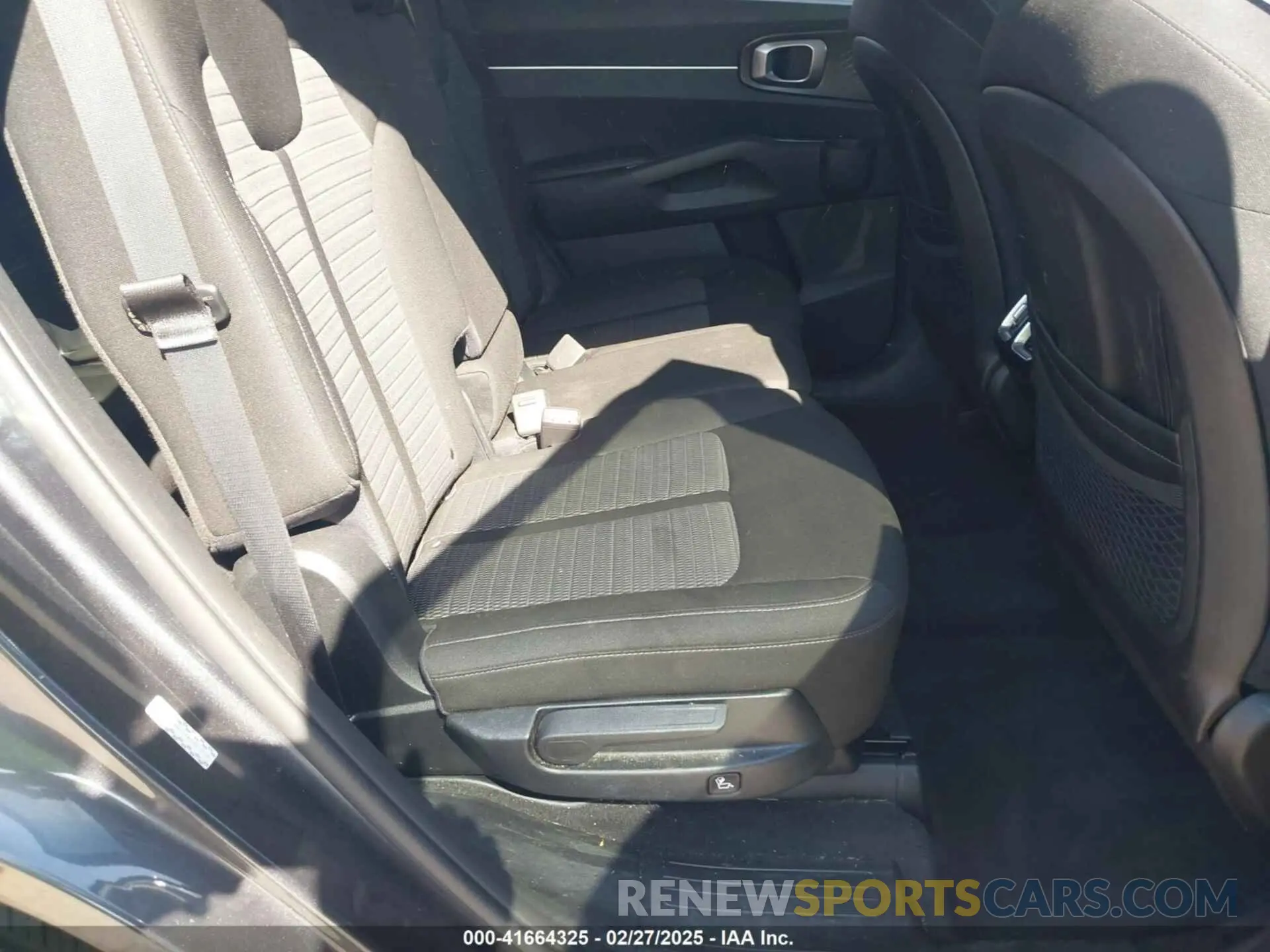8 fotografías del automóvil dañado 5XYRG4LC7MG021928 KIA SORENTO 2021