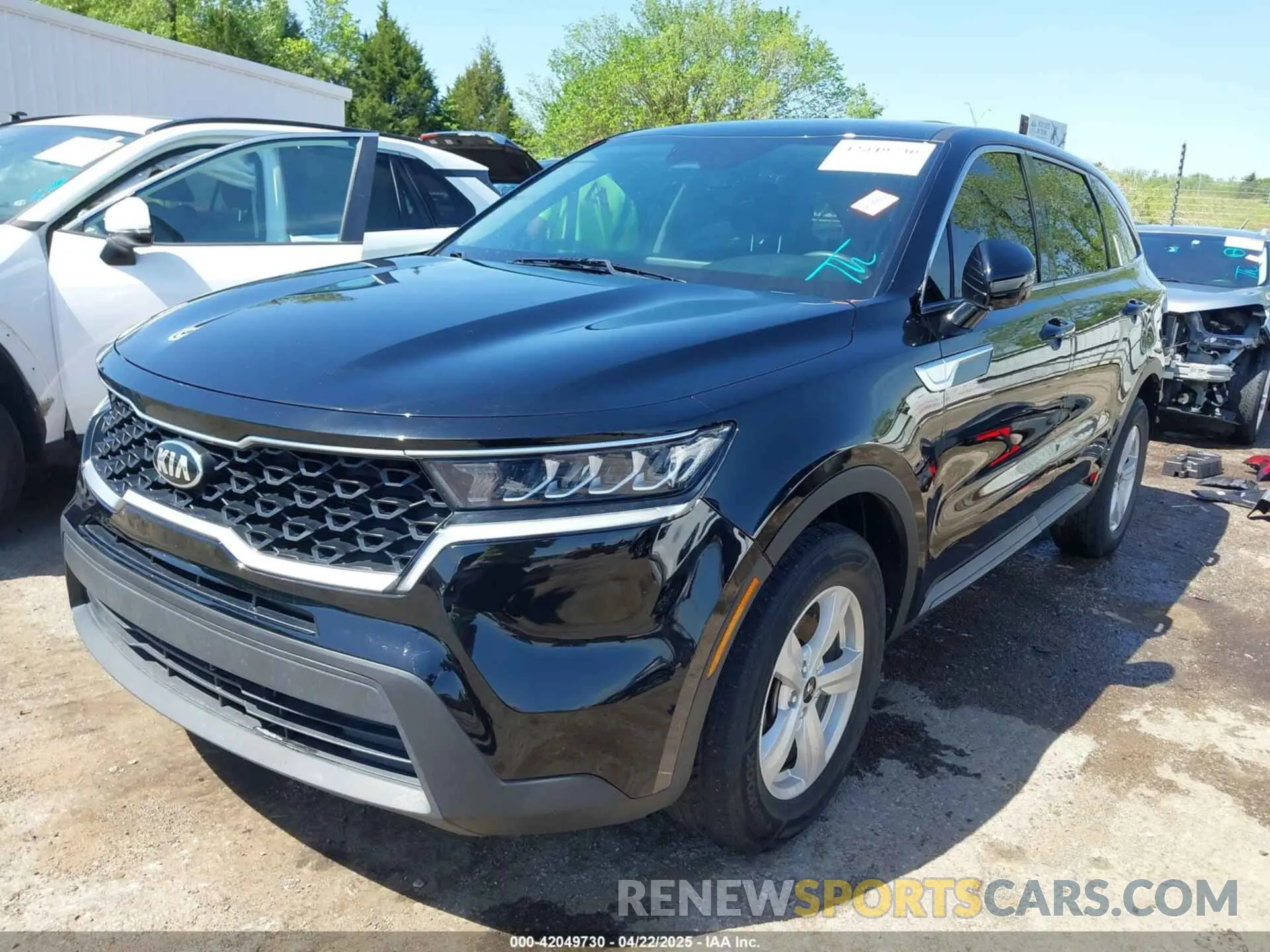 2 fotografías del automóvil dañado 5XYRG4LC8MG001333 KIA SORENTO 2021