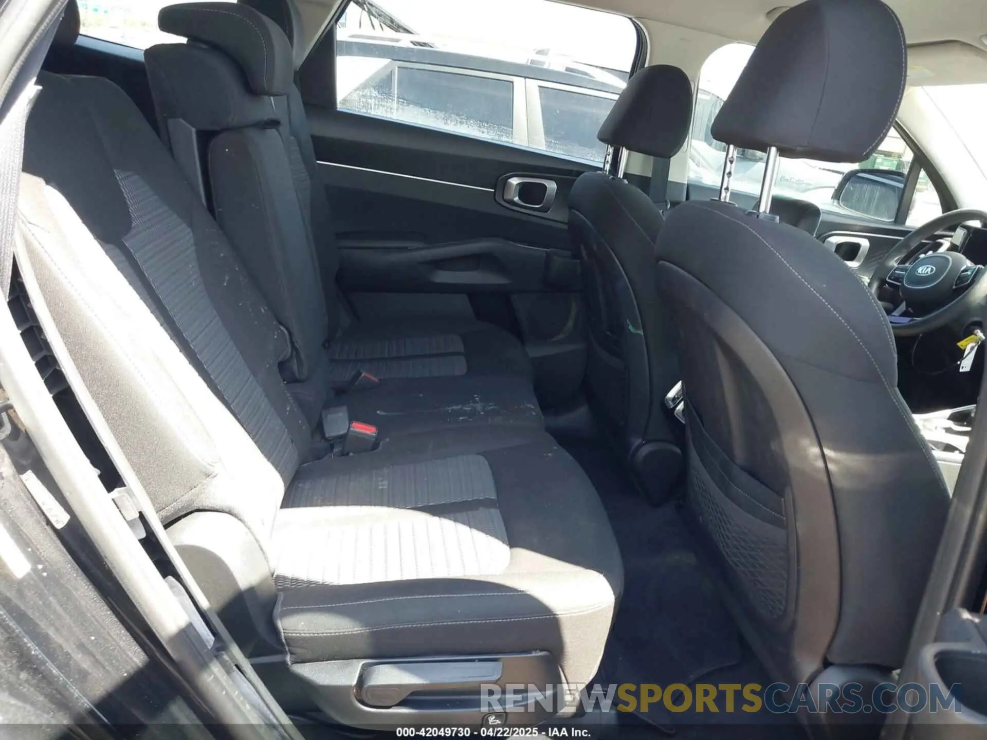 8 fotografías del automóvil dañado 5XYRG4LC8MG001333 KIA SORENTO 2021