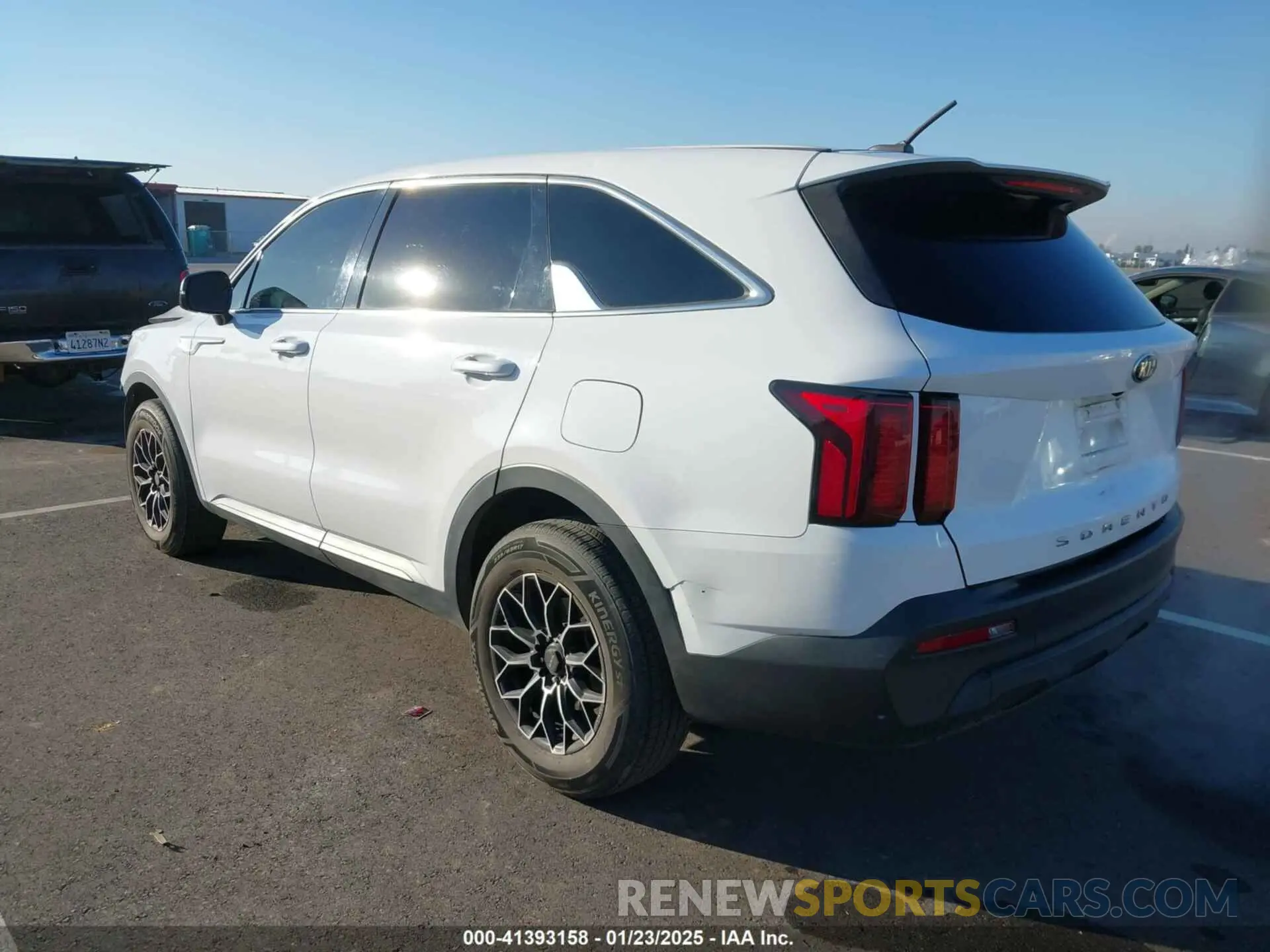 3 fotografías del automóvil dañado 5XYRG4LC8MG029052 KIA SORENTO 2021