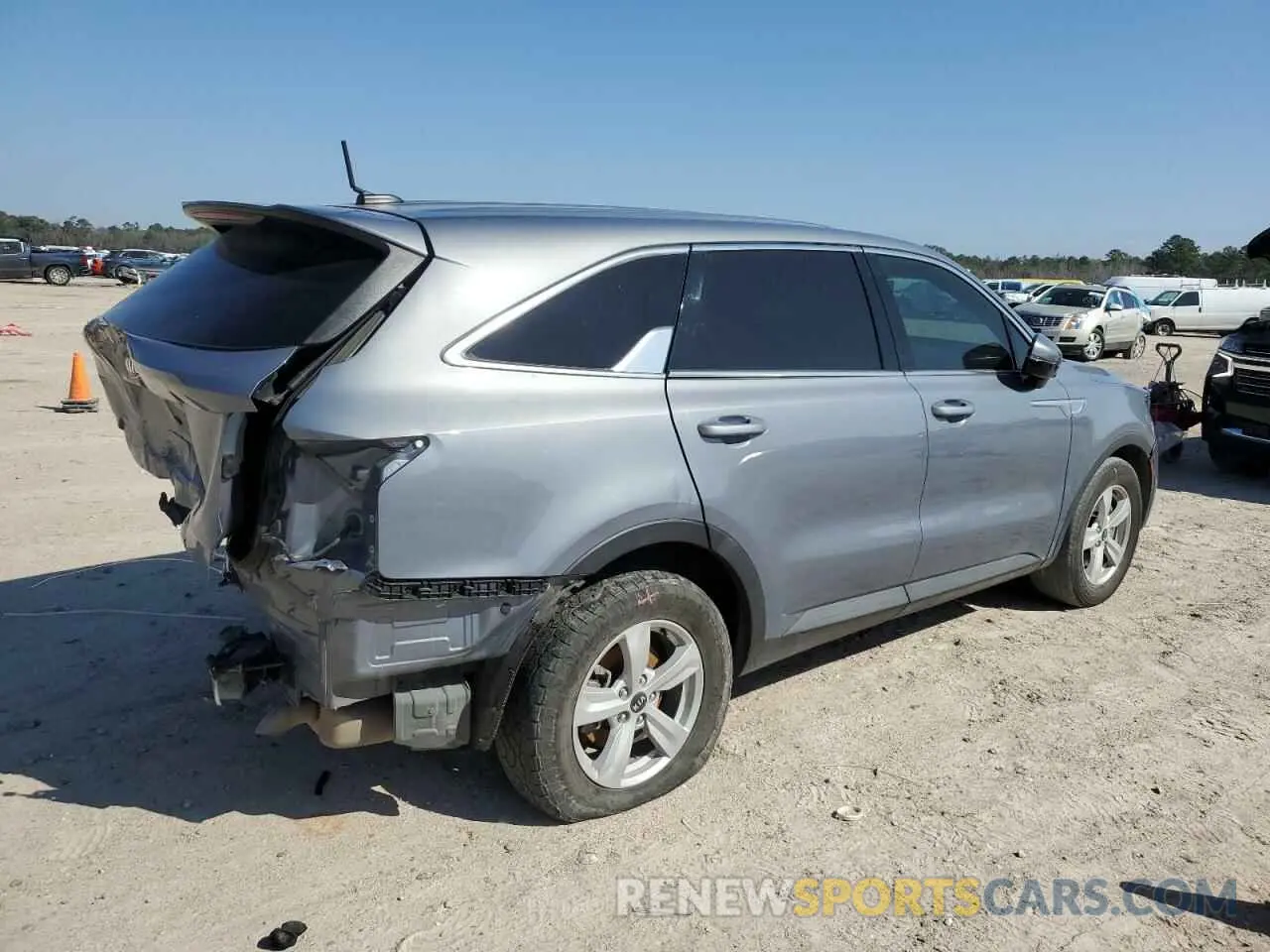3 fotografías del automóvil dañado 5XYRG4LC8MG053027 KIA SORENTO 2021